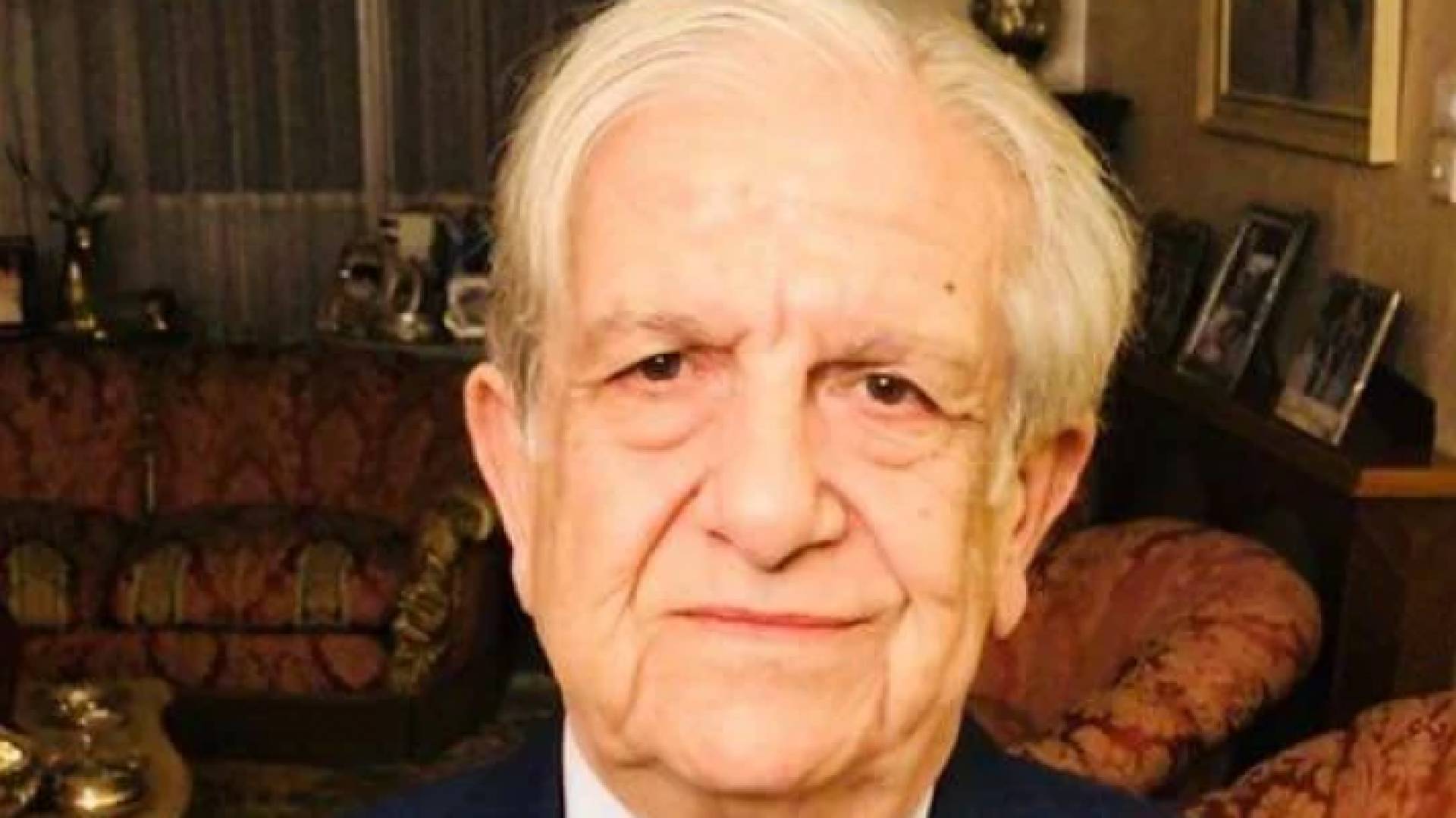 الأديب والمترجم الدكتور فايز الصياغ