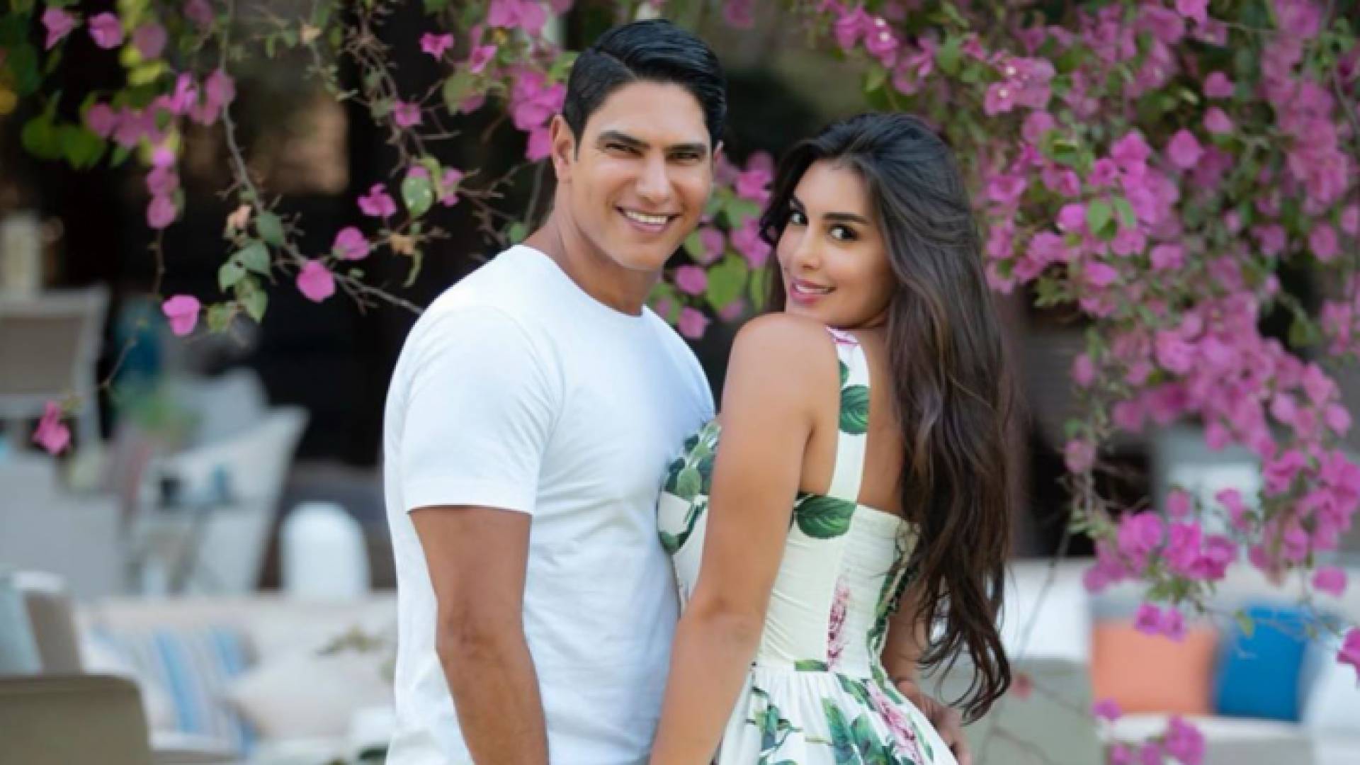 ياسمين صبري وزوجها أبو هشيمة