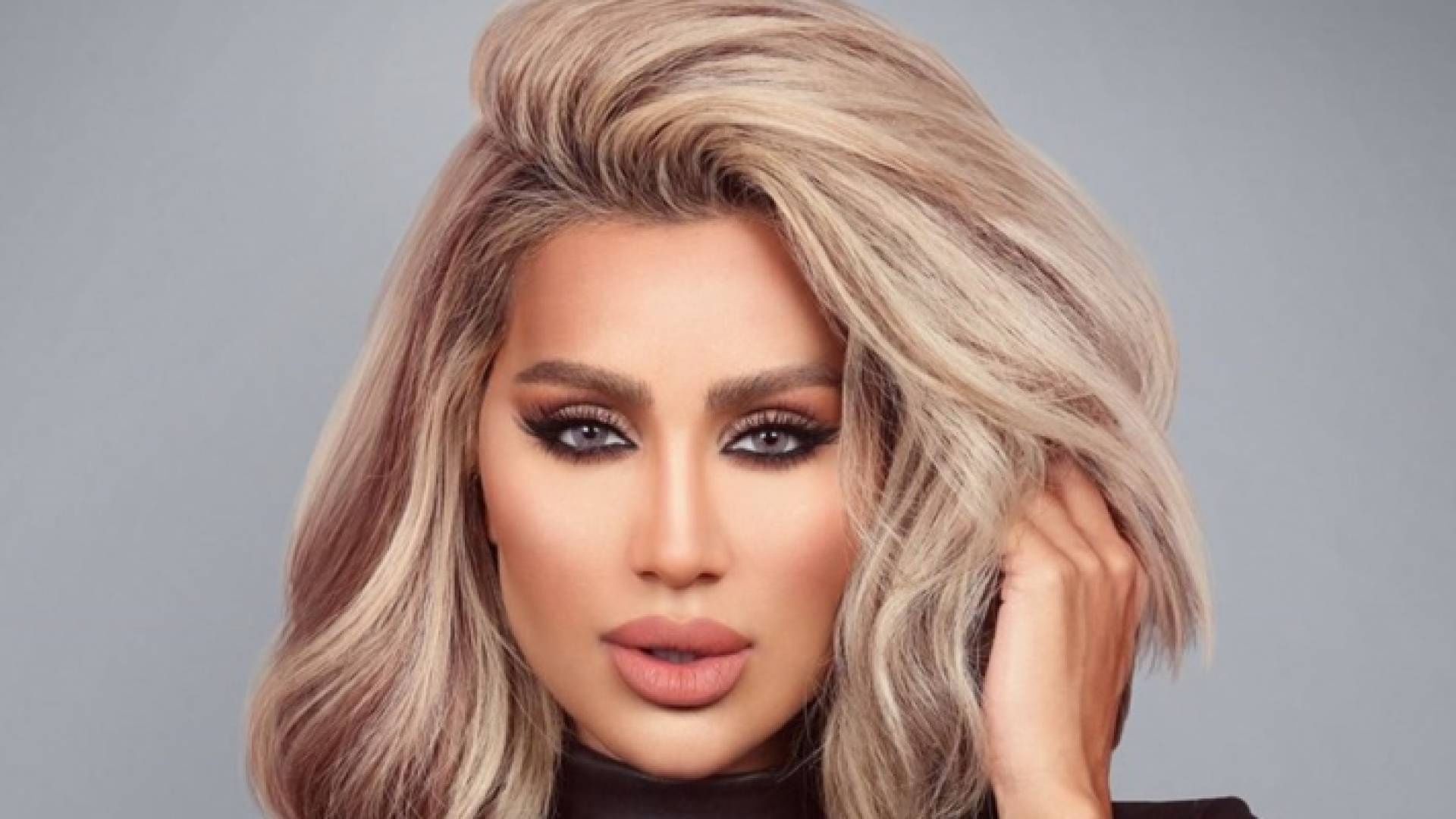 الفنانة اللبنانية مايا دياب