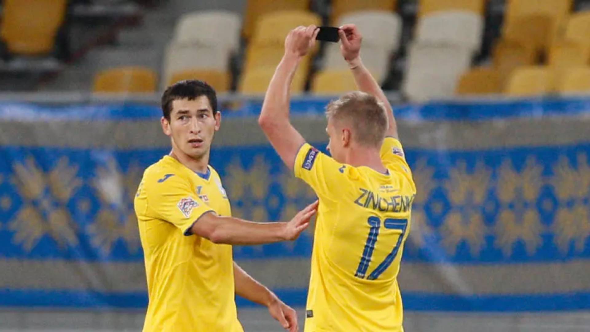 لاعب وسط أوكرانيا أولكسندر زينشيكو