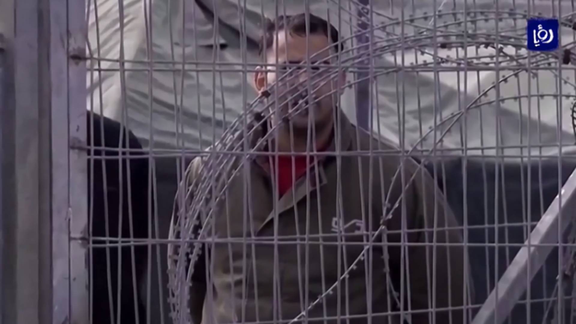 موجة الحر تزيد من معاناة الأسرى في سجون الاحتلال