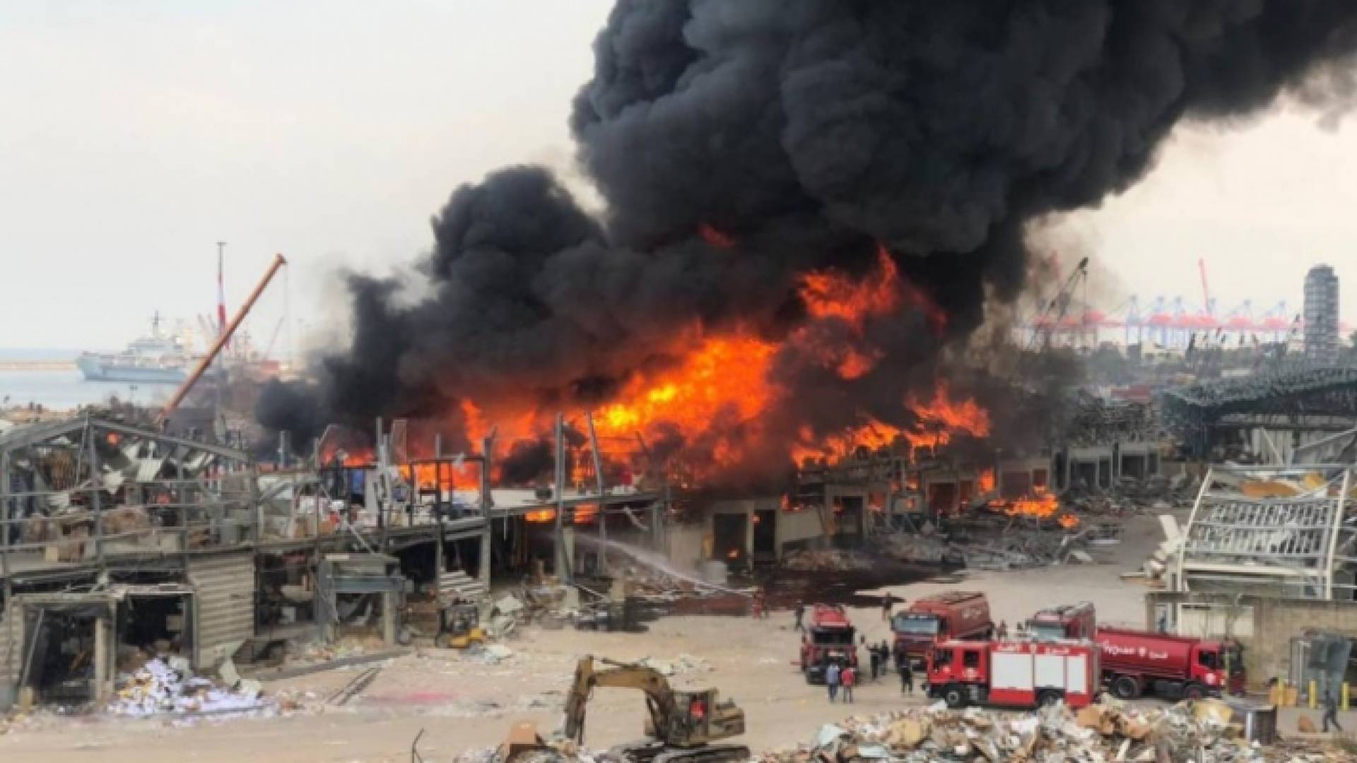 جانب من حريق مرفأ بيروت الثاني