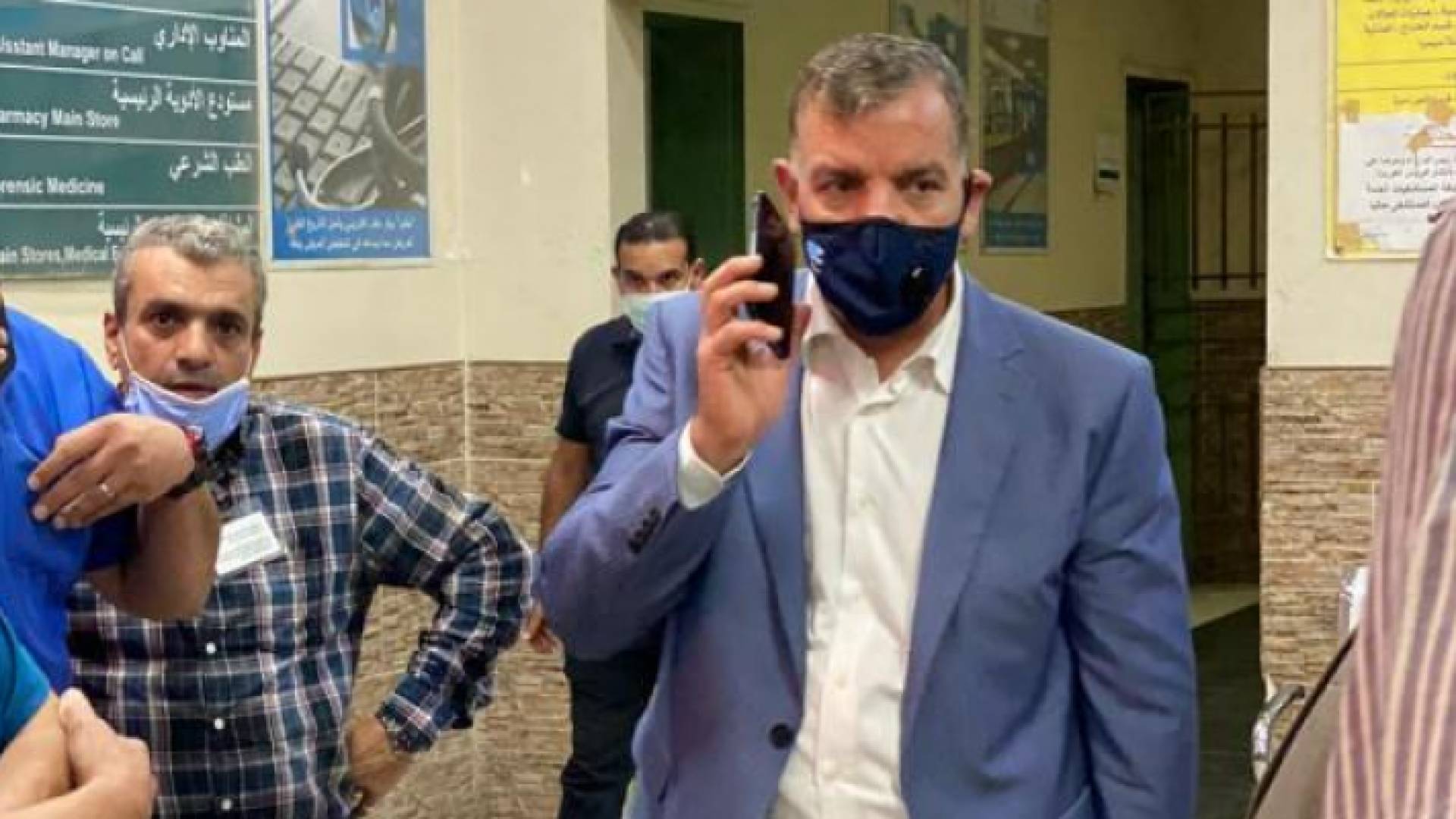 جابر في زيارة الى مستشفى الزرقاء الحكومي