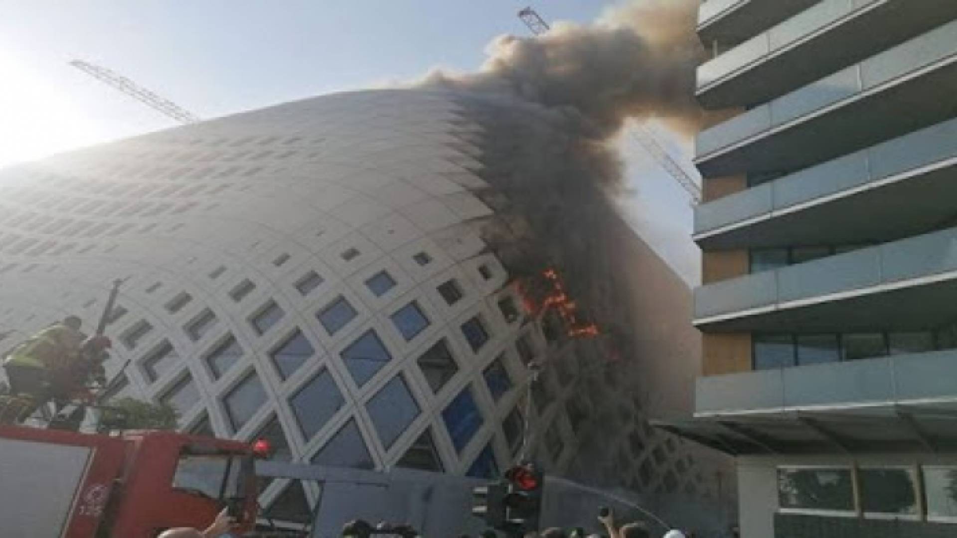 من موقع الحريق