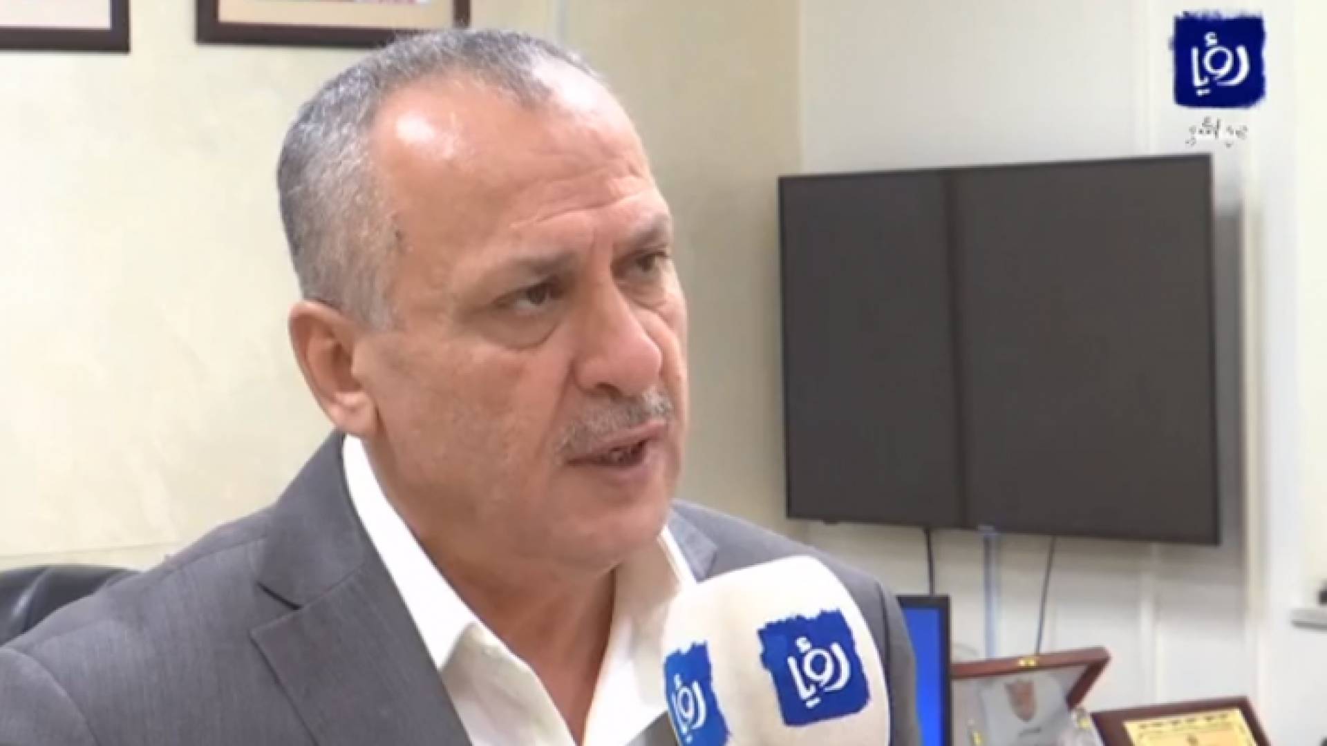 الدكتور عبد الرزاق الخشمان مدير مستشفى الأمير حمزة