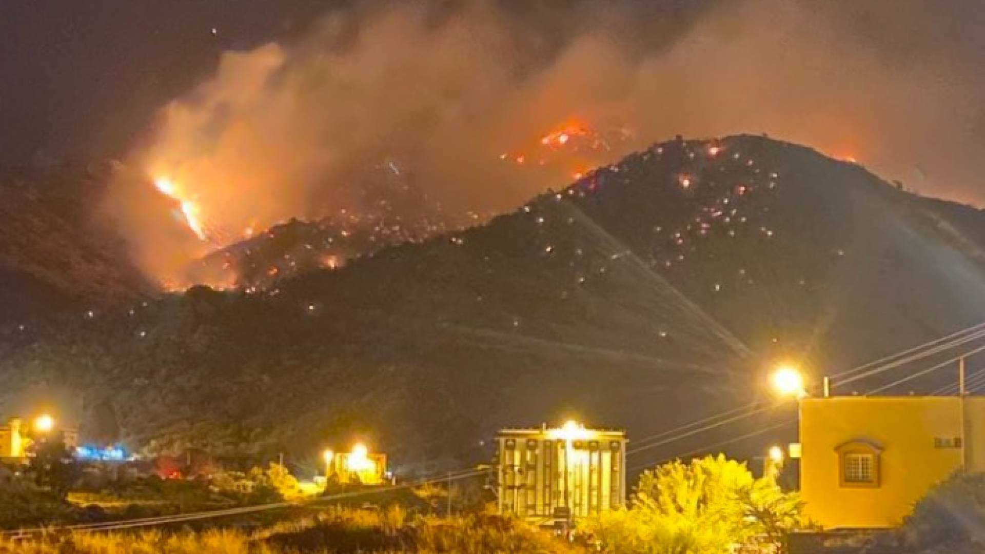 حريق بمنطقة مكة المكرمة