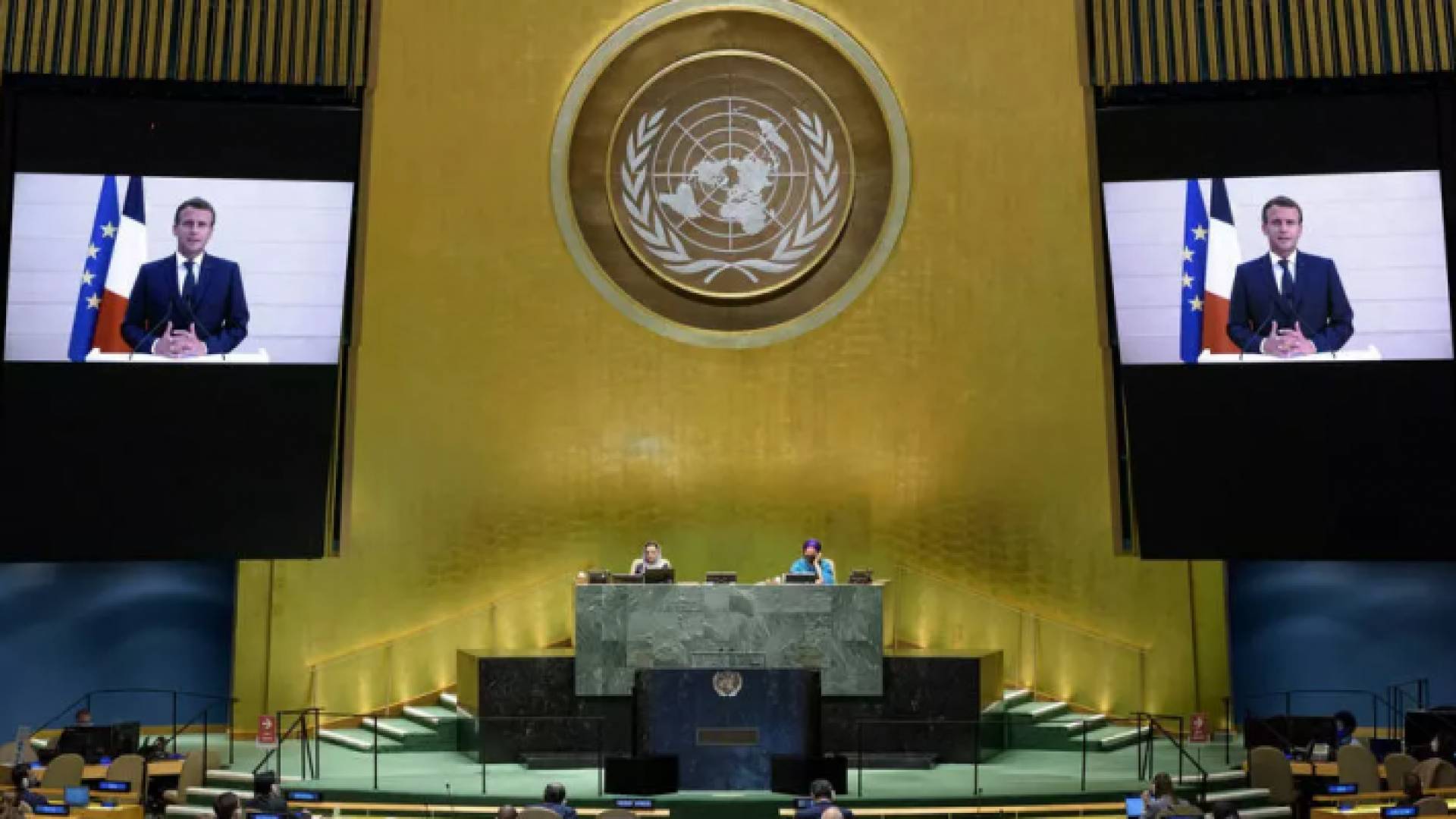 الرئيس الفرنسي ايمانويل ماكرون