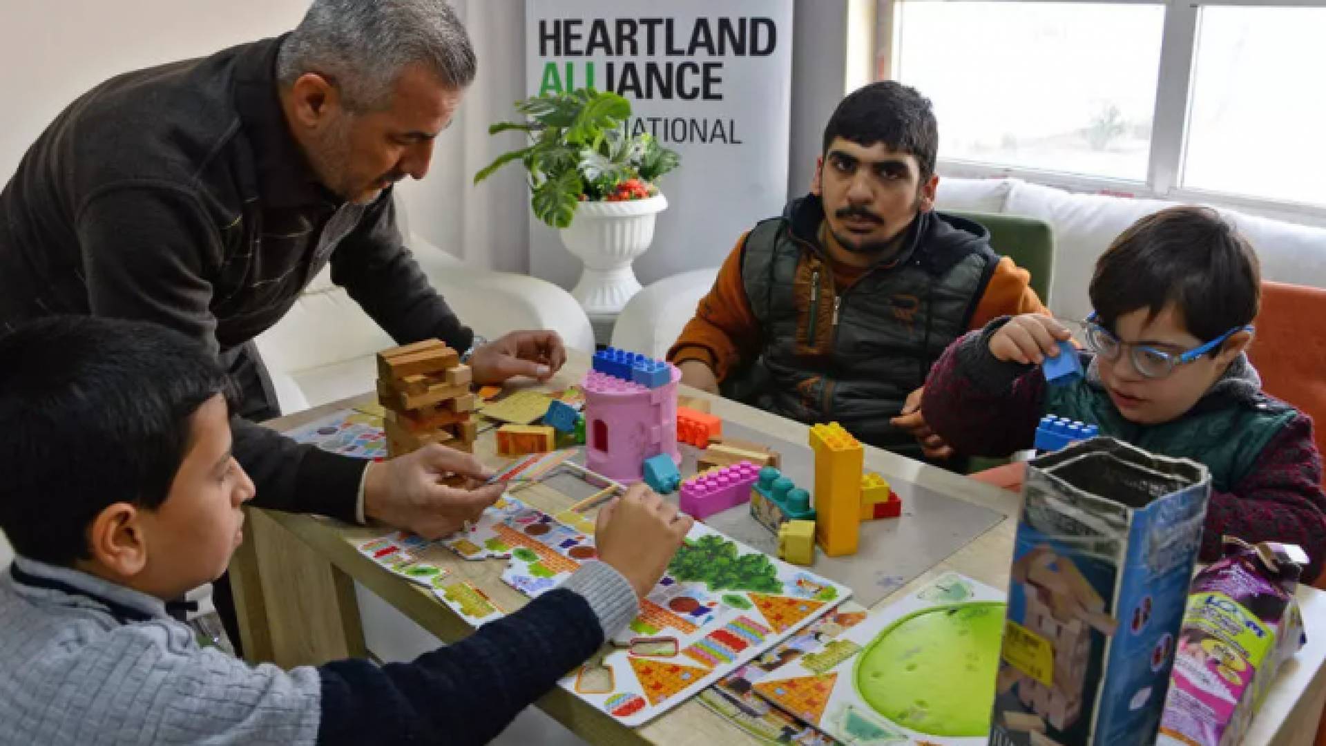 أطفال من ذوي الاحتياجات الخاصة