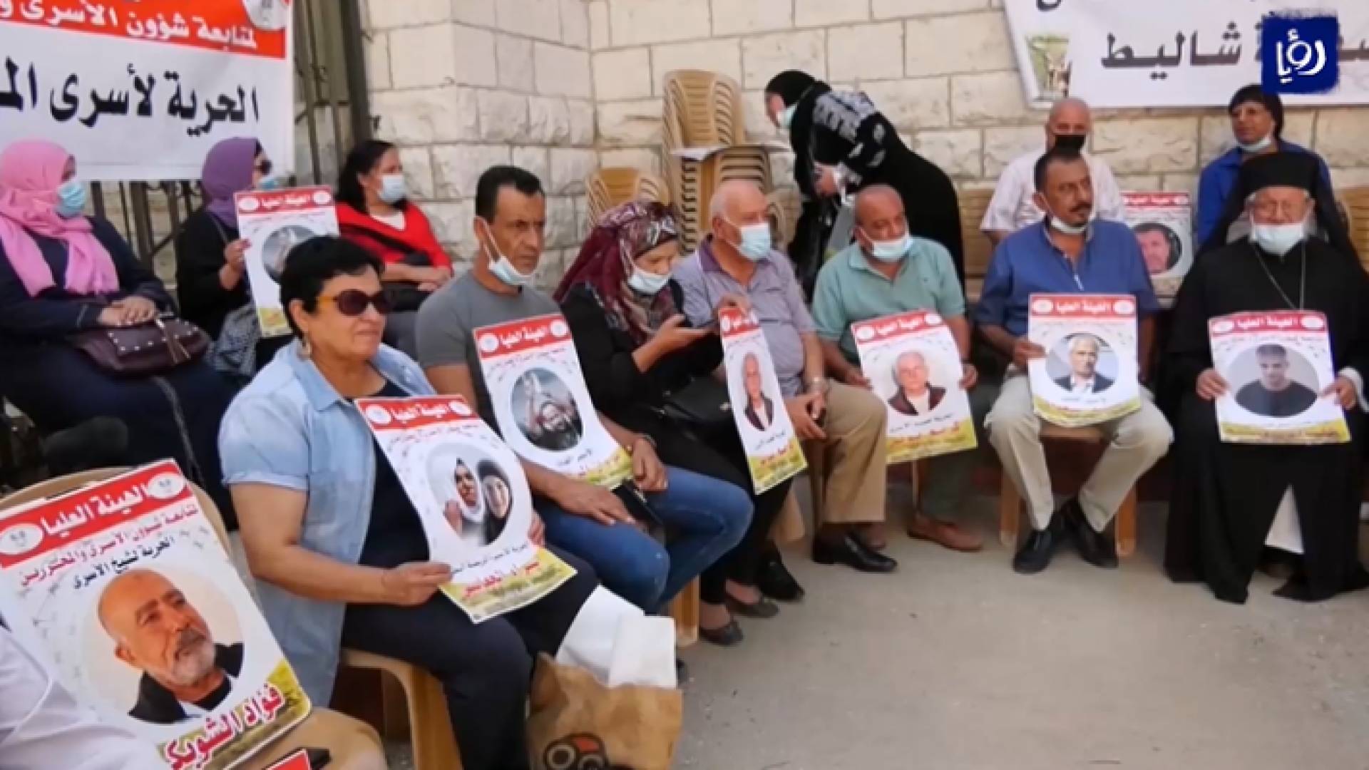 اعتصام أمام مقر الصليب الأحمر دعما للأسرى في سجون الاحتلال