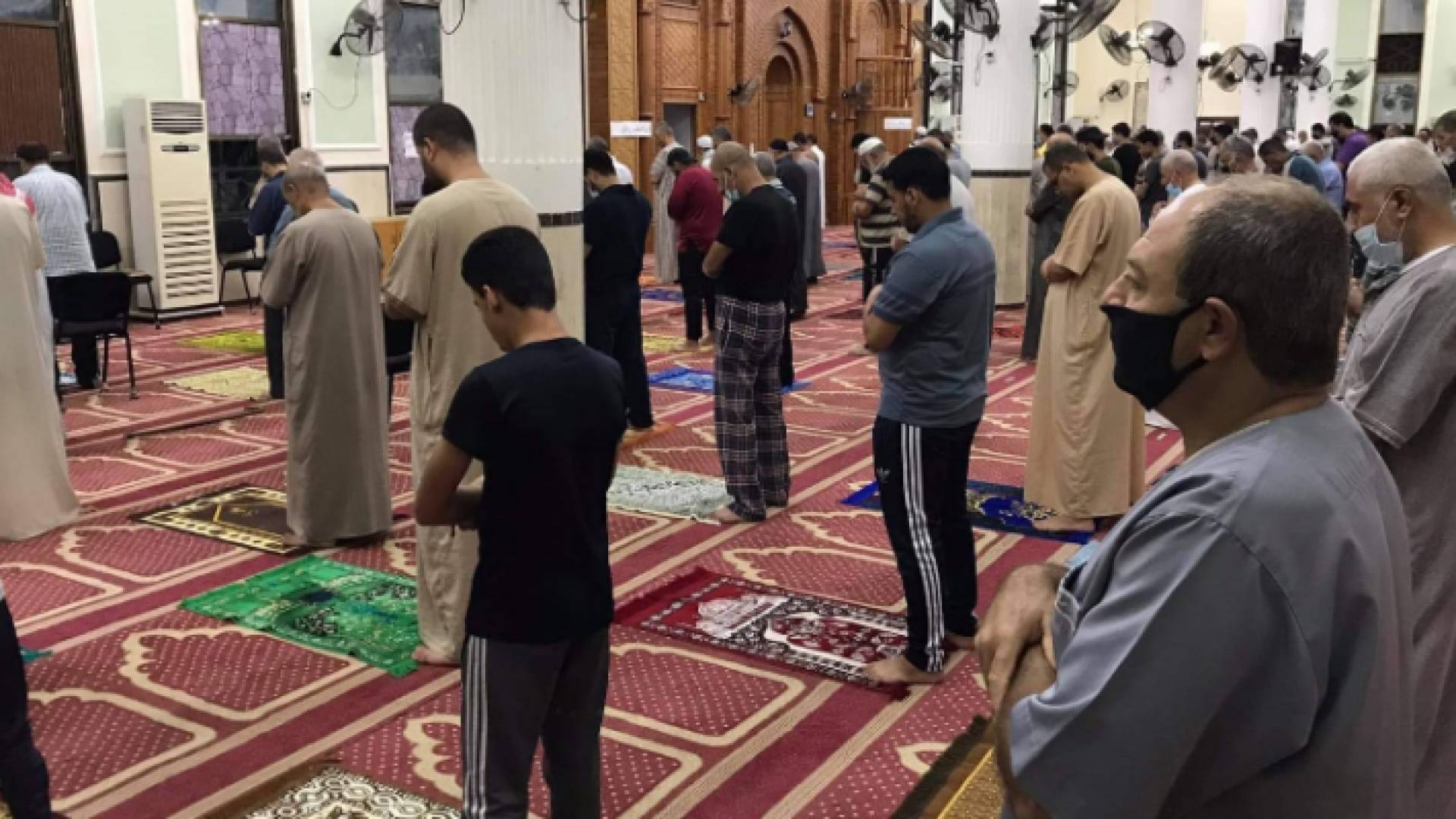 إعادة فتح مساجد قطاع غزة بعد انقطاع دام 40 يوما بسبب كورونا