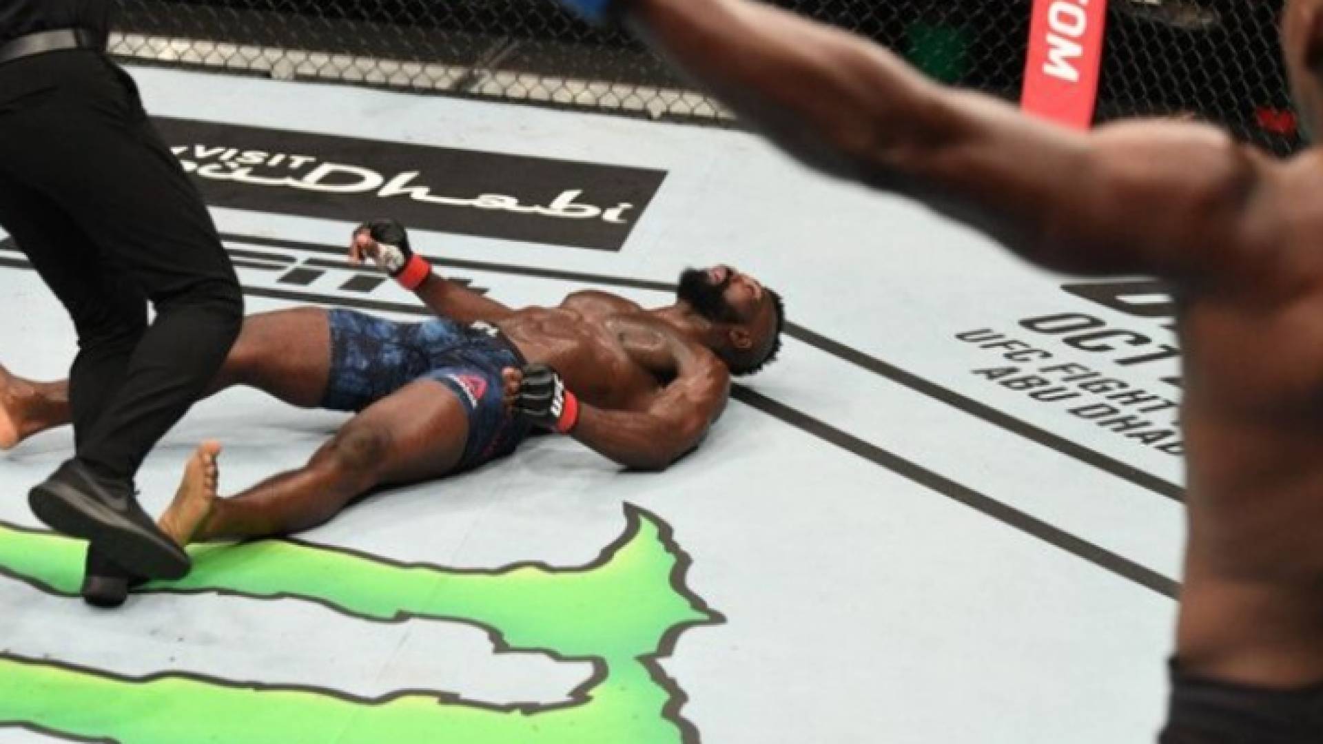 لحظة سقوط إيمبا كاسانجاناي