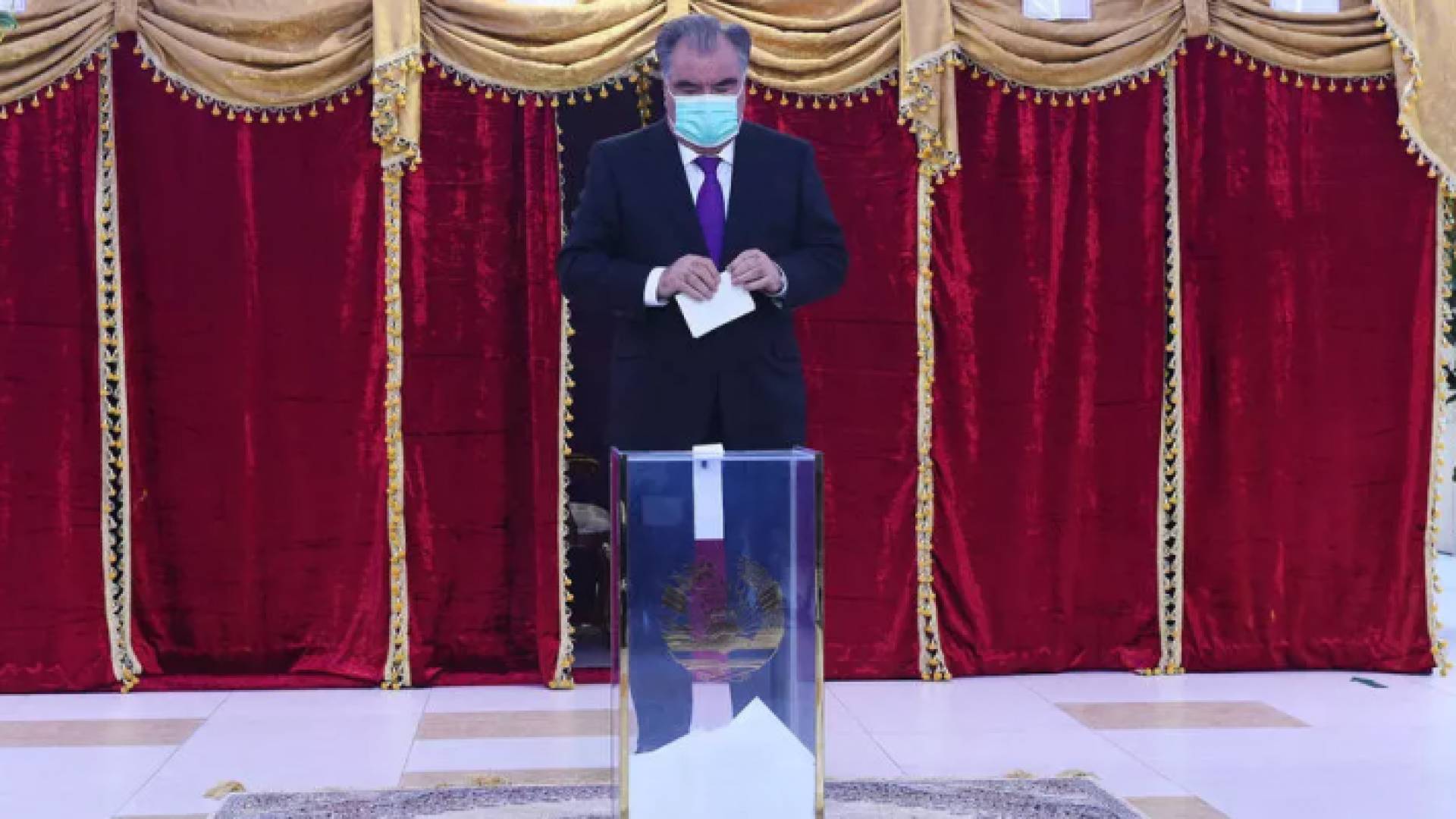 رئيس طاجيكستان إمام علي رحمن