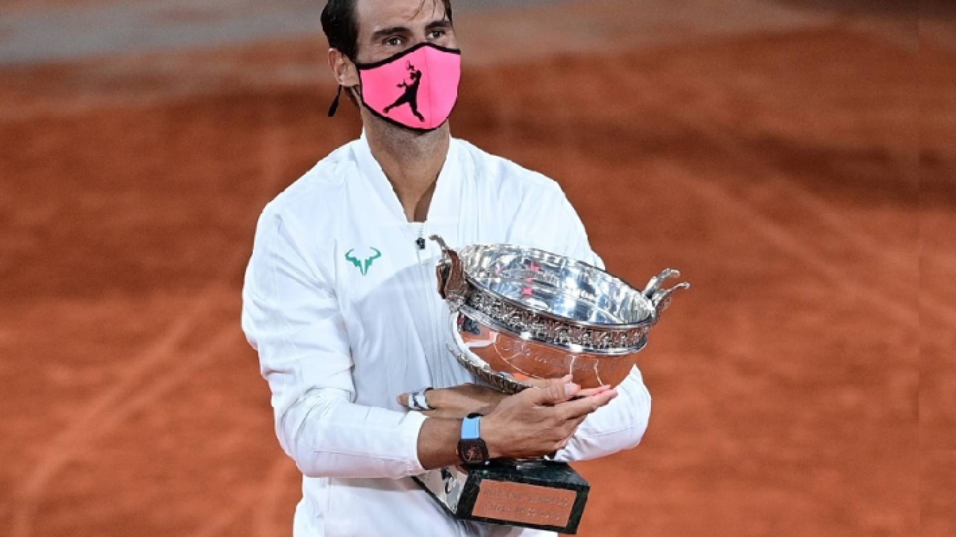 نادال يتوج ببطولة فرنسا المفتوحة للتنس