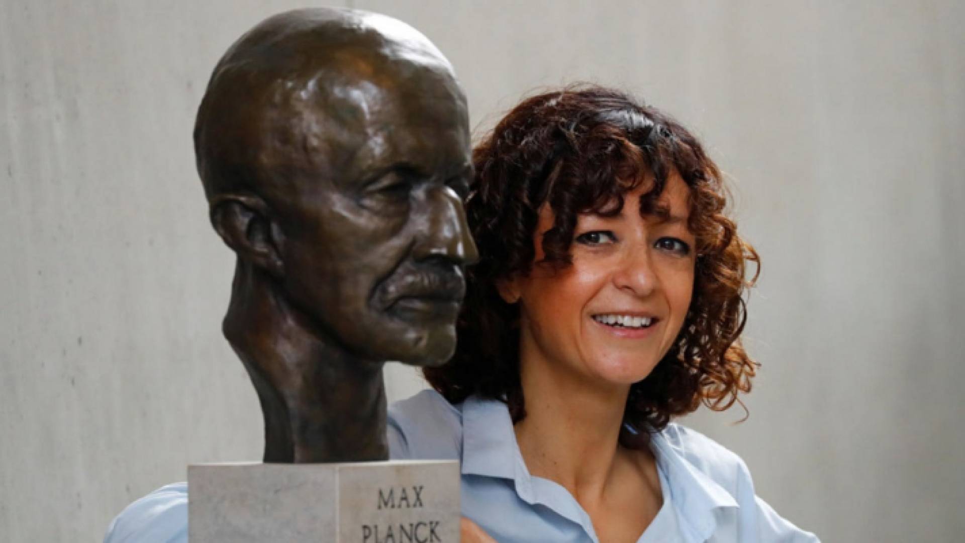 الفرنسية إيمانويل شاربانتييه