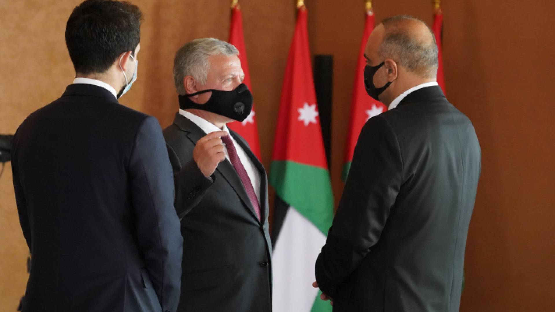 جلالة الملك وسمو ولي العهد ورئيس الوزراء