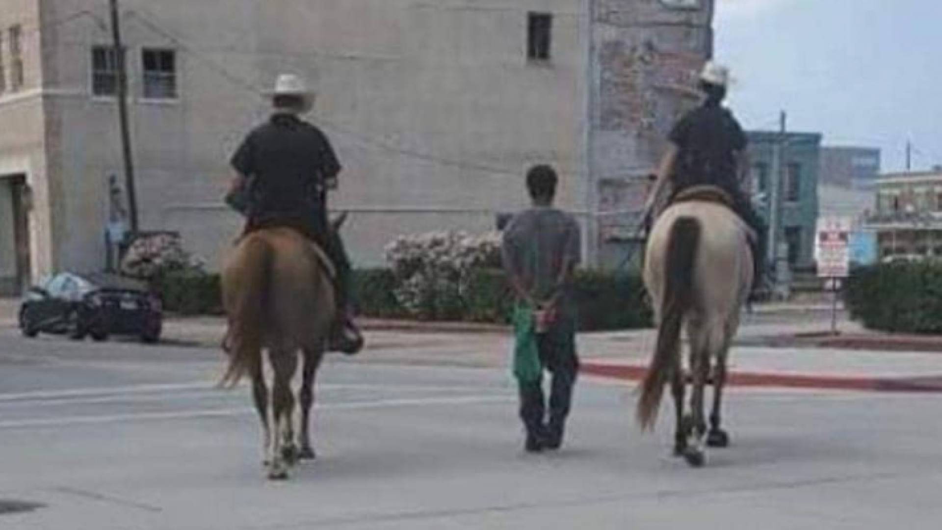 صورة من الواقعة