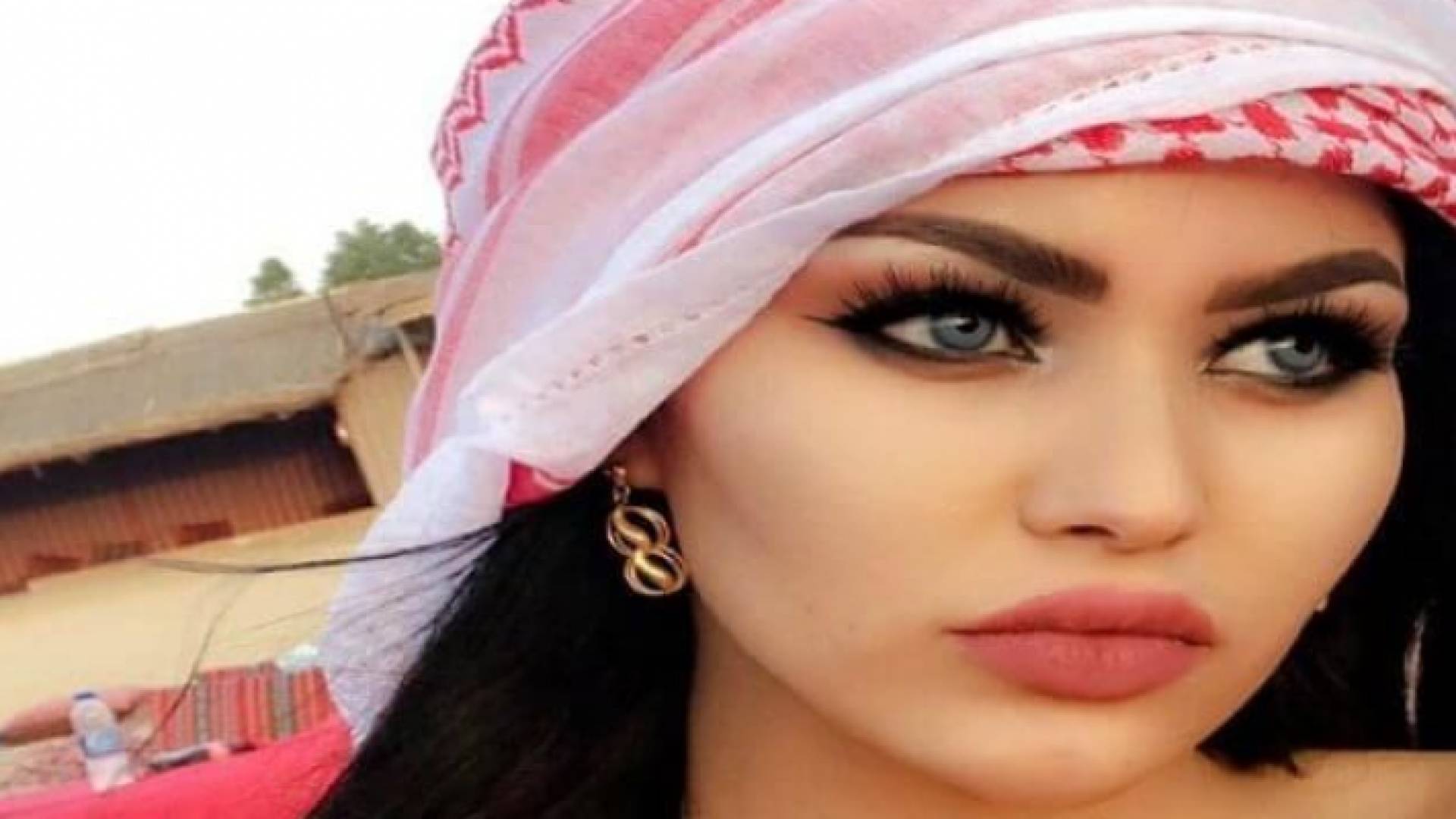 ملكة جمال المغرب ابتسام مومني