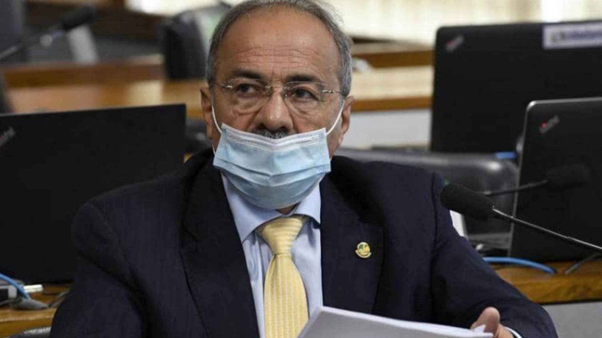 عضوا مجلس الشيوخ يدعى شيكو رودريغيس