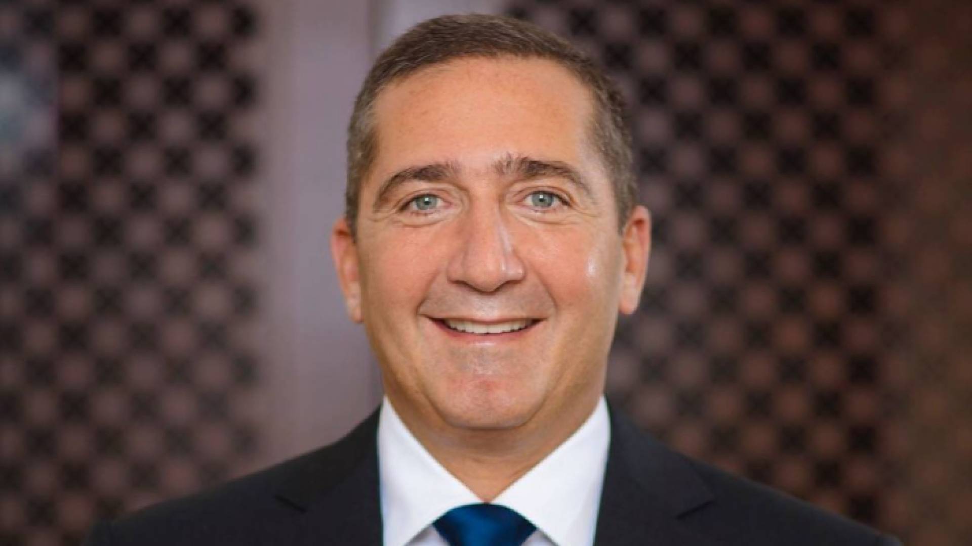 رئيس الوزراء الاسبق والعين سمير الرفاعي