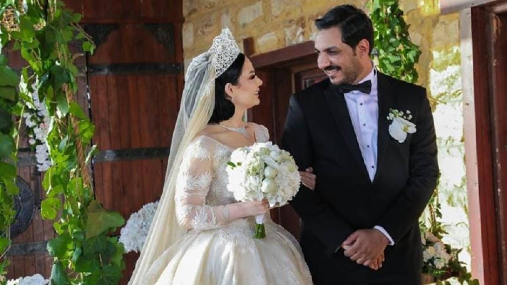 من زفاف العمري وكرزون