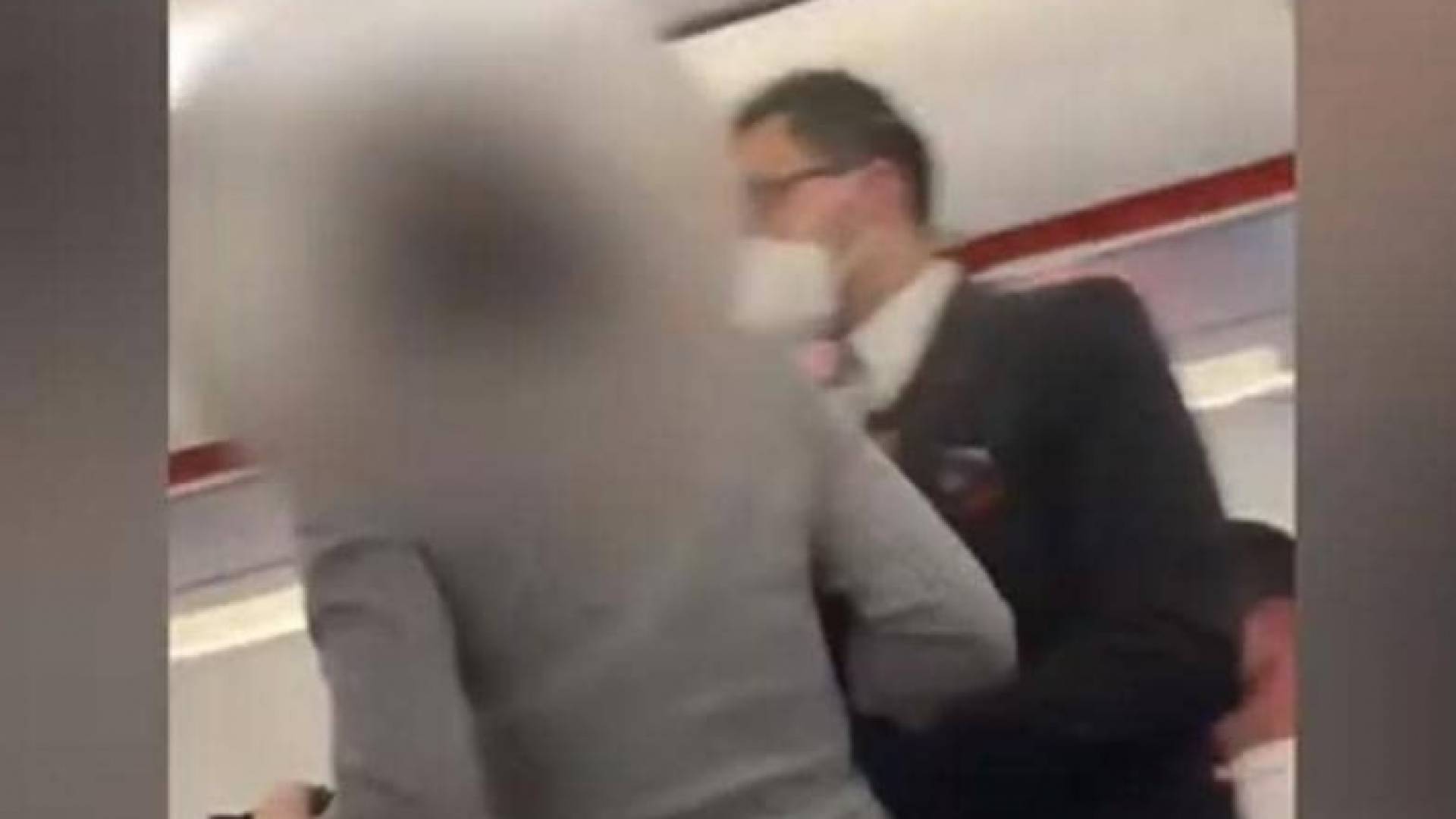 لقطع من الفيديو المنتشر