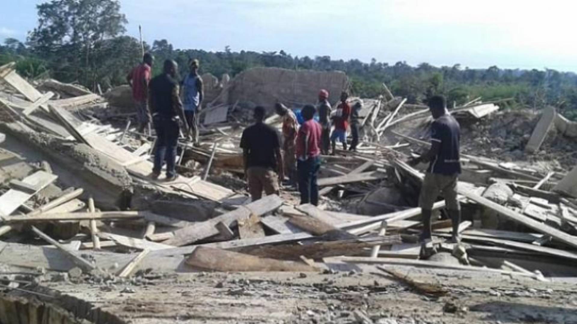 انهيار كنيسة في غانا