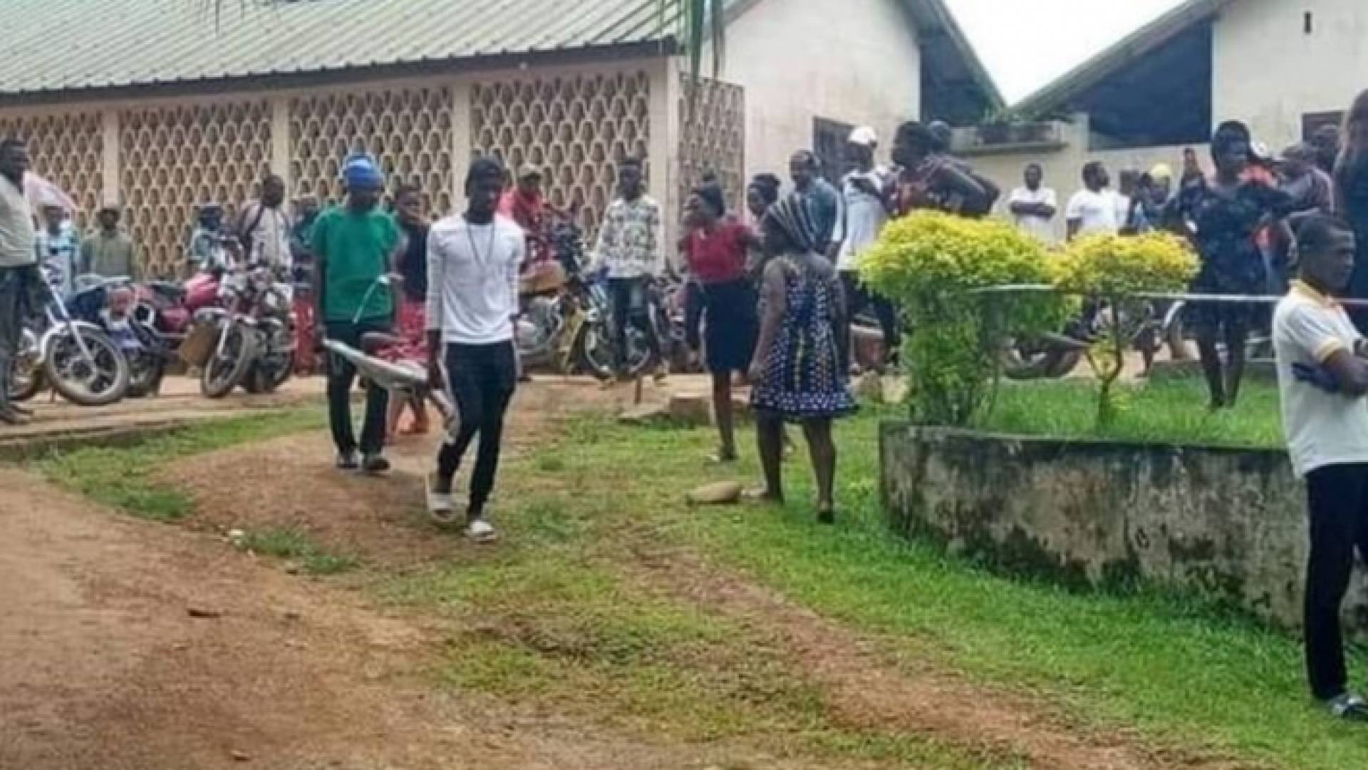 من موقع الحادثة