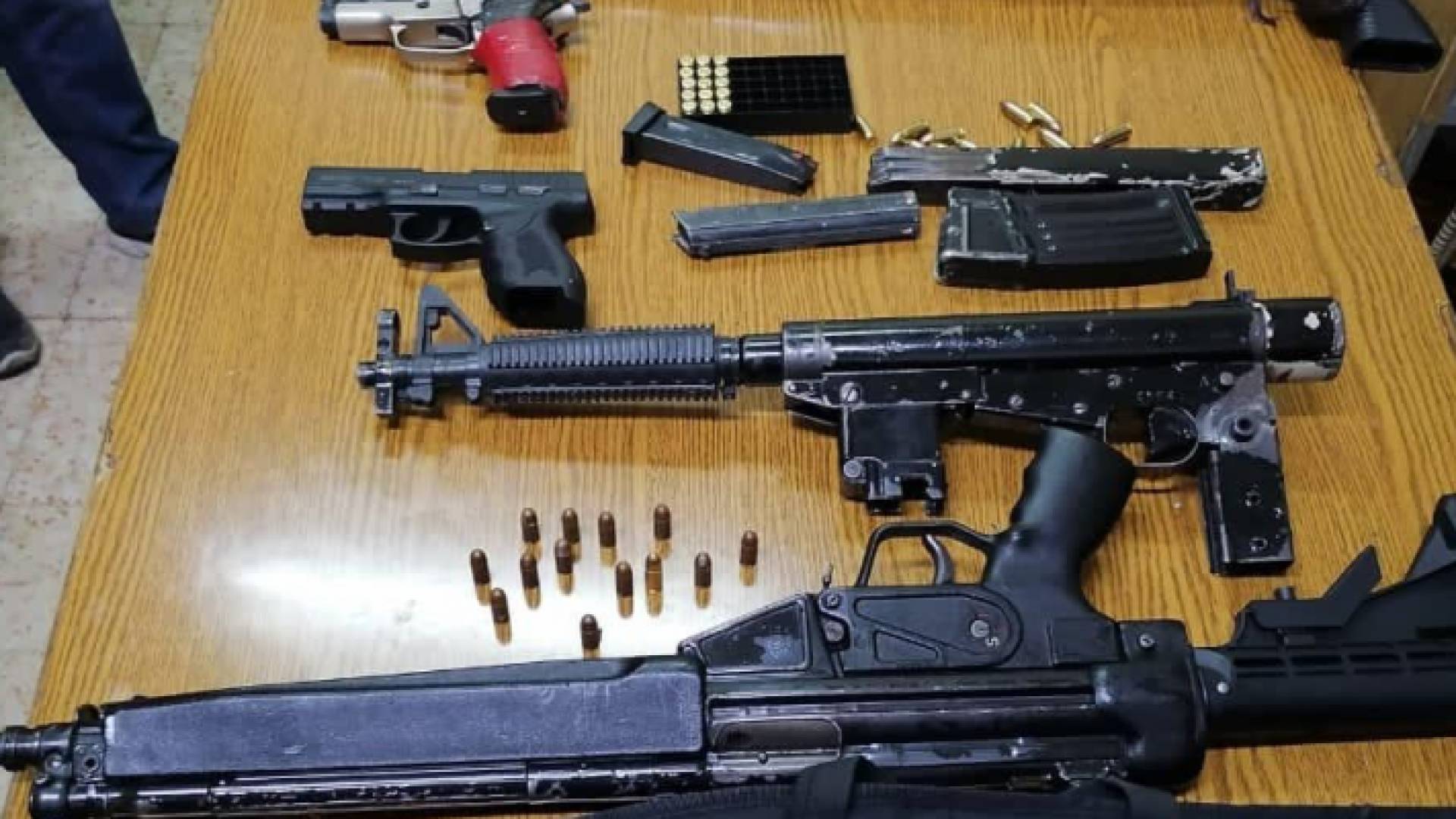 الأمن: القبض على 3 أشخاص ممن أطلقوا العيارات النارية في حفل الزفاف