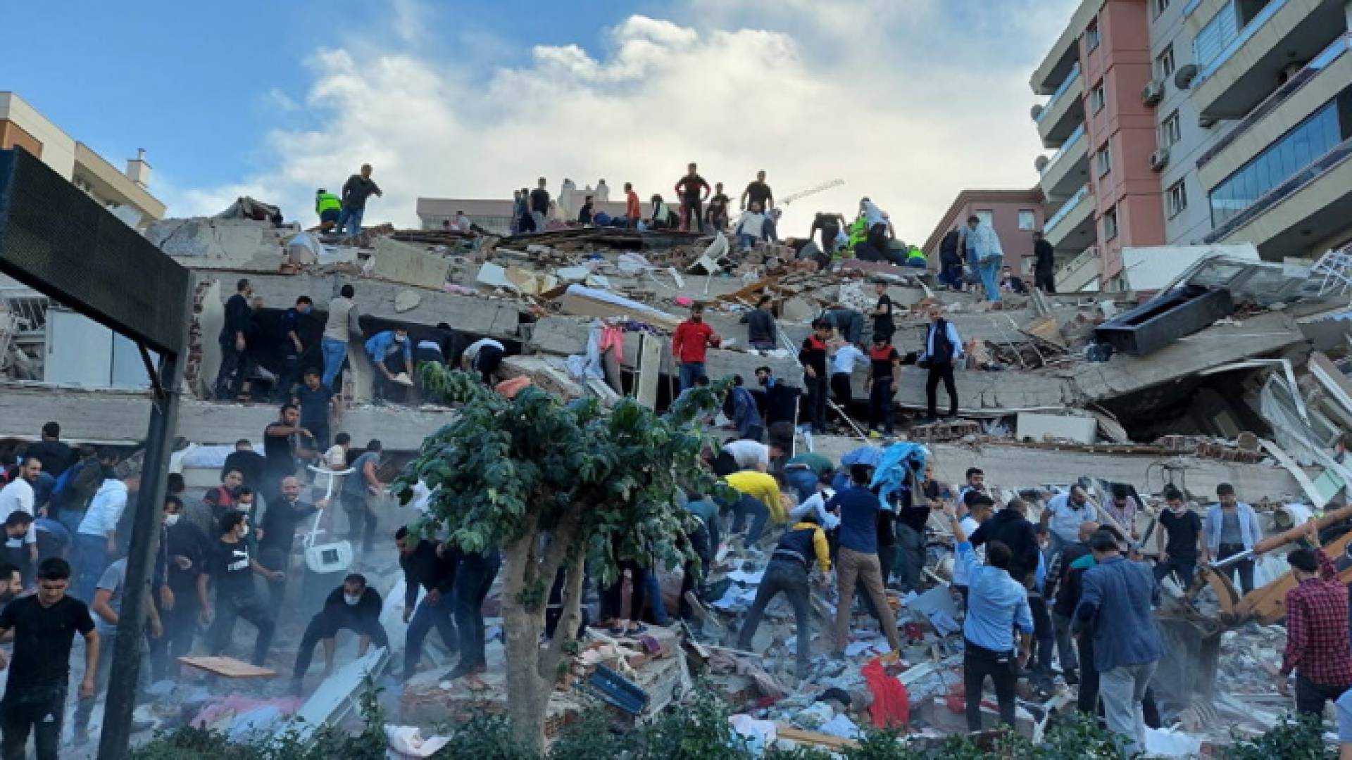 الأردن يعزي تركيا بضحايا زلزال إزمير