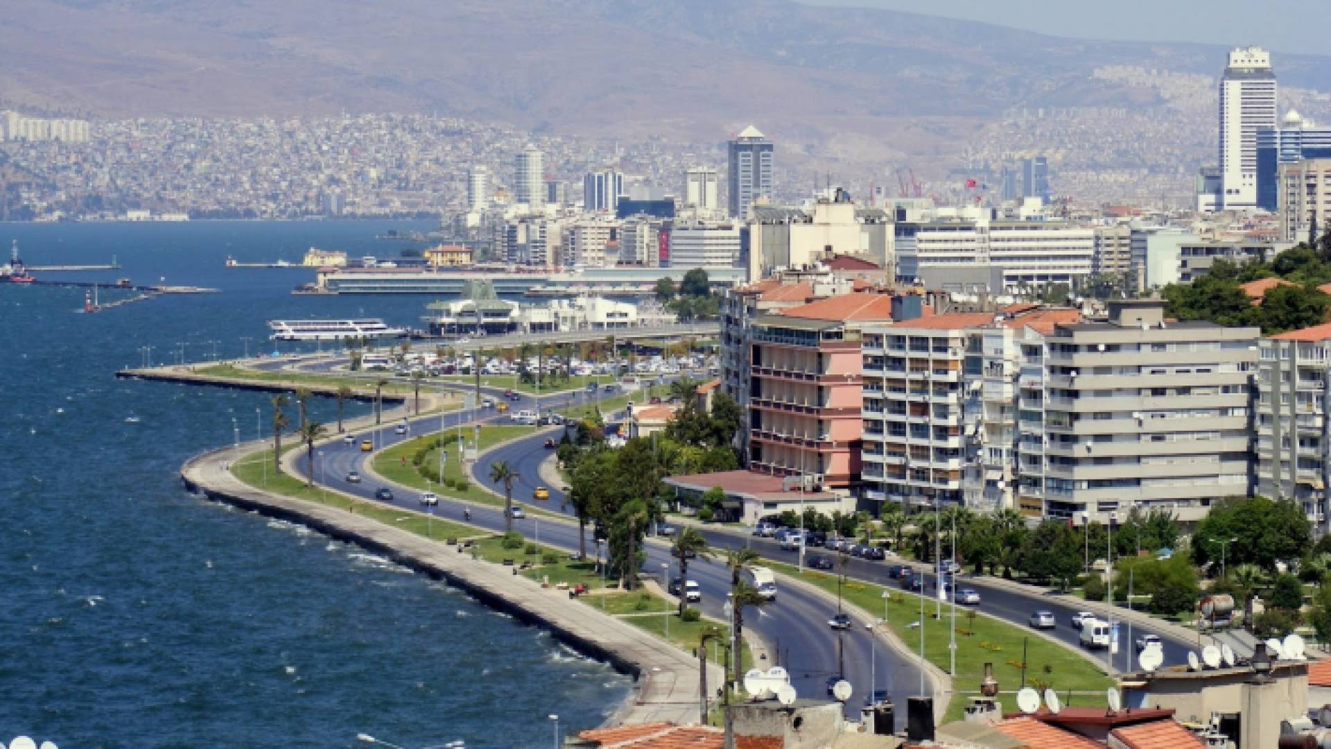 جانب من مدينة إزمير التركية