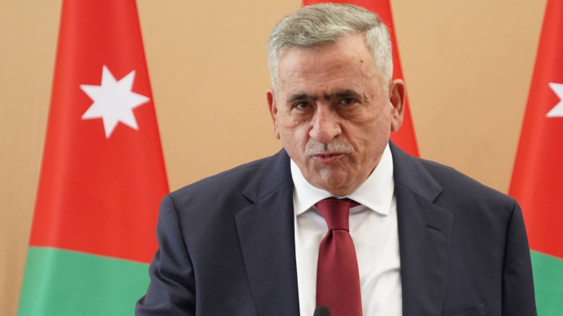 وزير الصحة نذير عبيدات