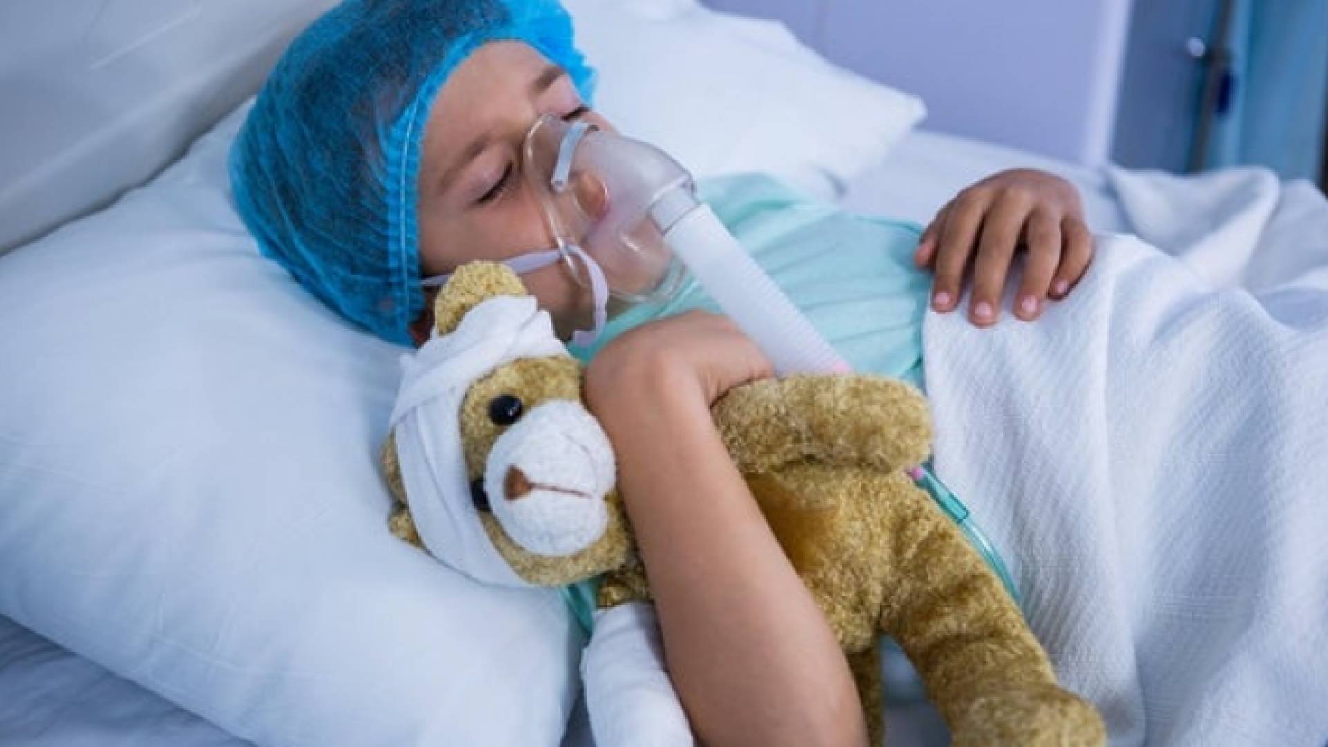 طفل مصاب بكورونا