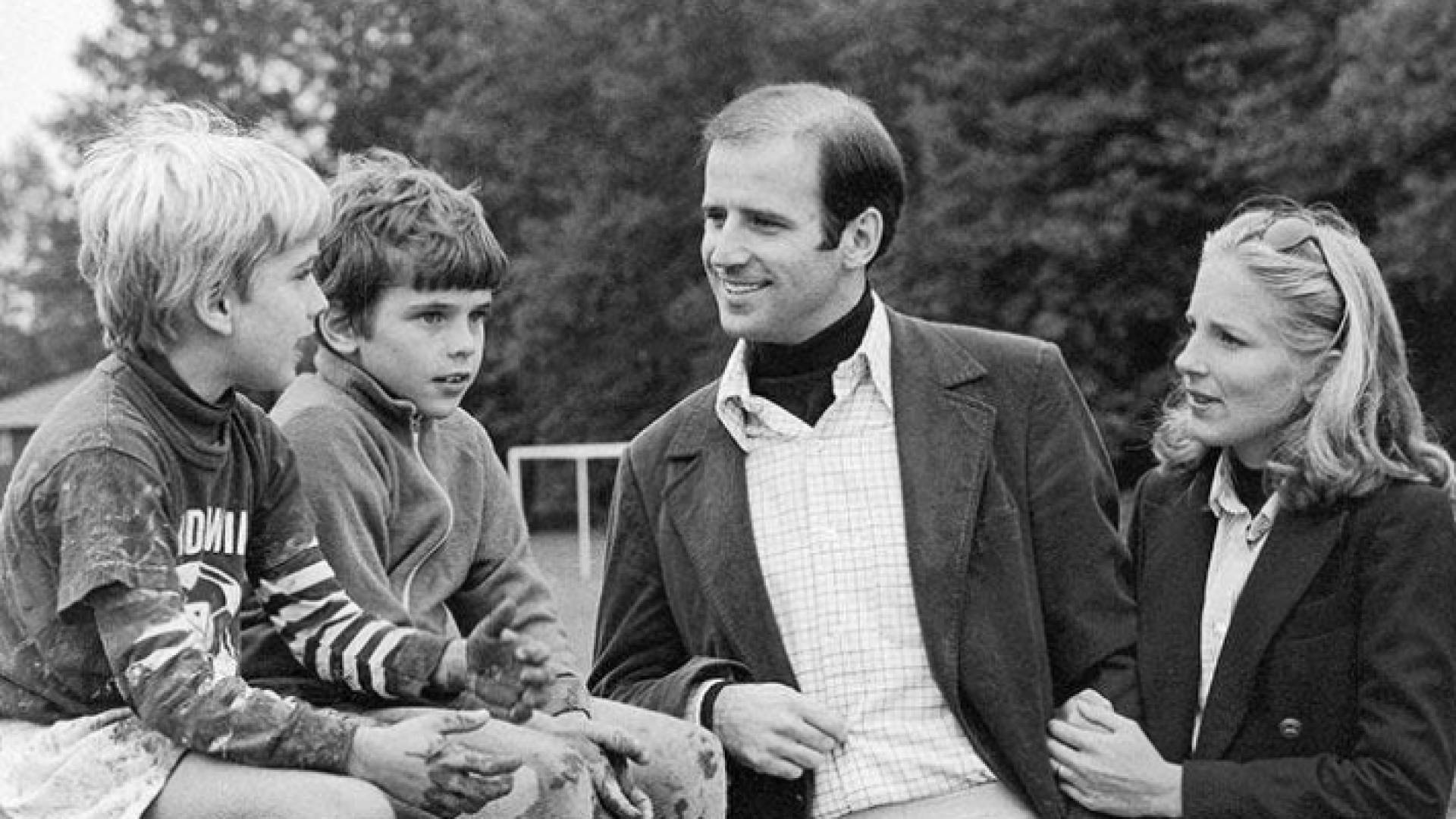 جو بايدن وعائلته