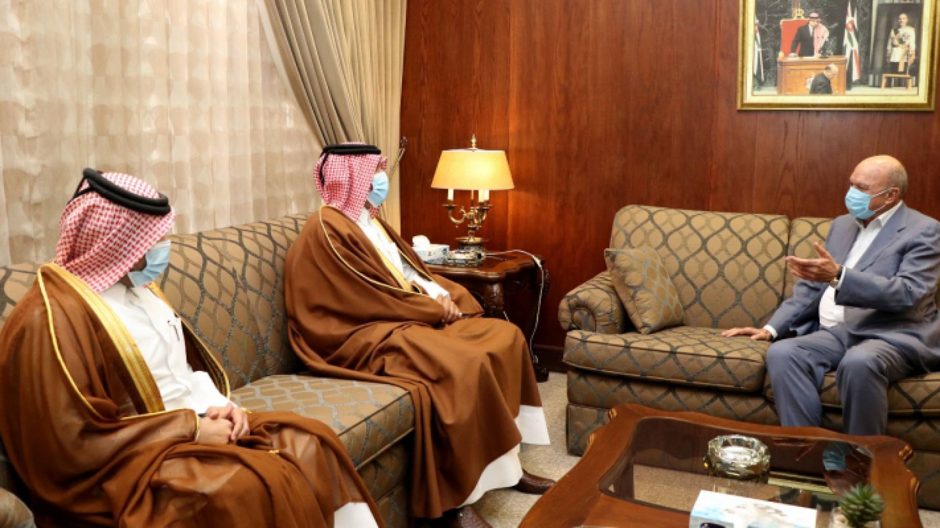 خلال استقبال الفايز السفير القطري لدى المملكة