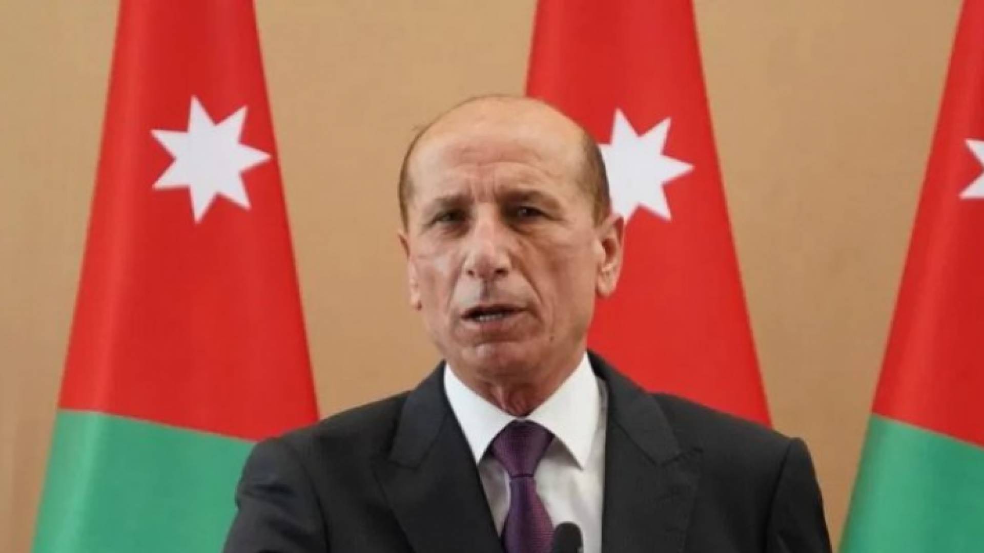 وزير الداخلية توفيق الحلالمة