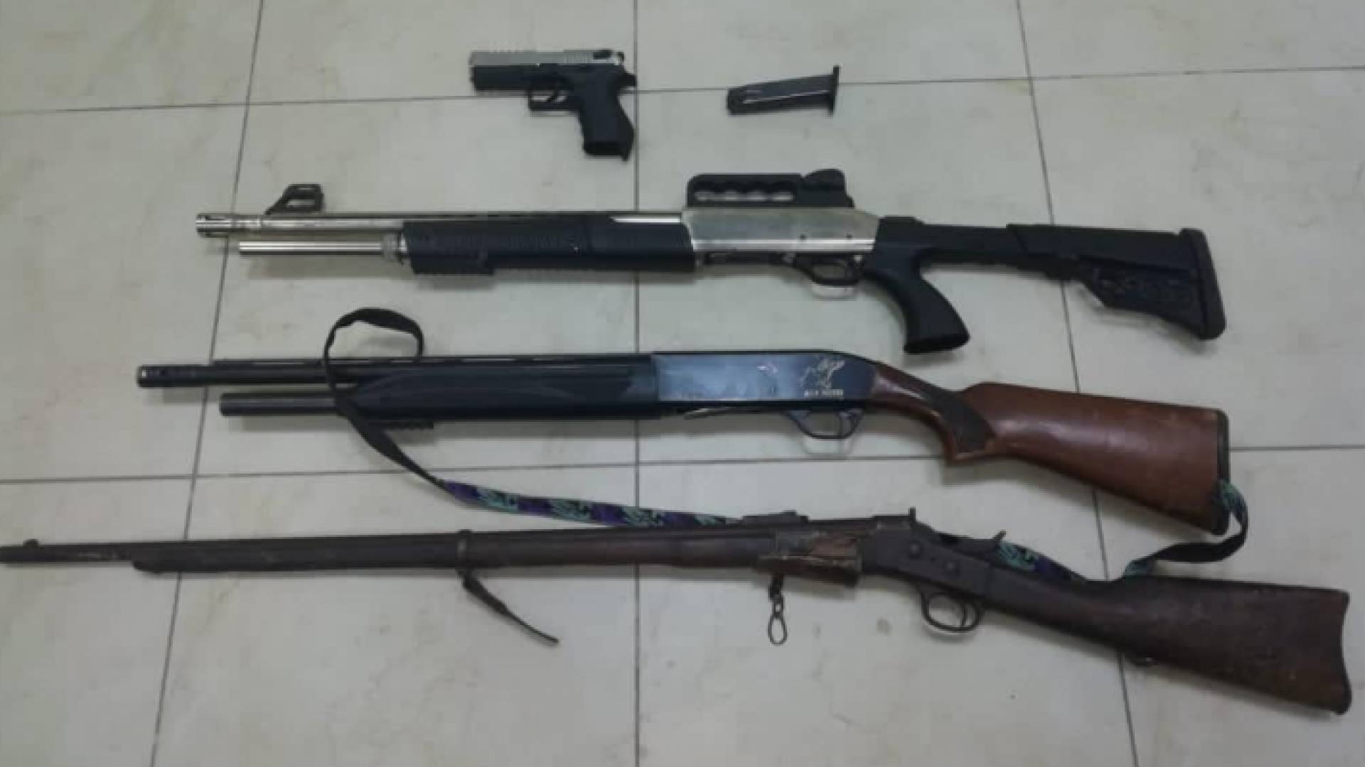 الاسلحة المضبوطة