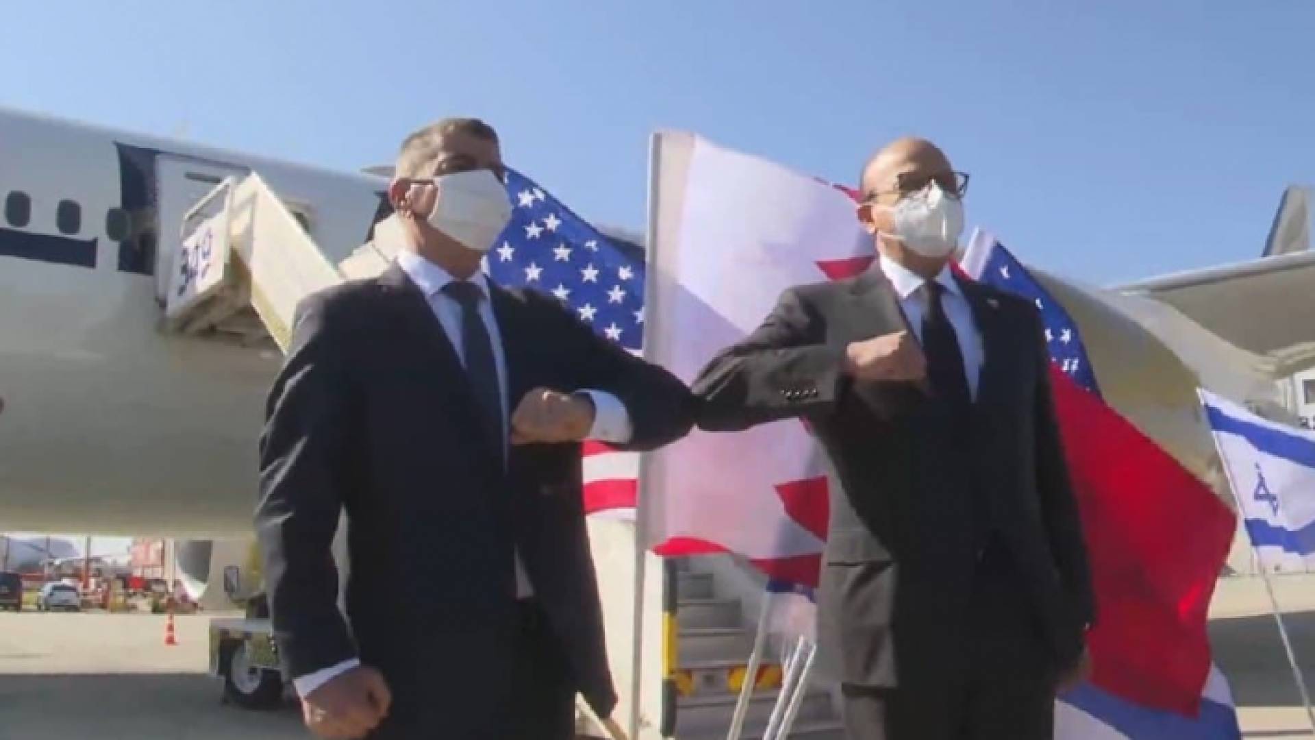 أول زيارة رسمية لوزير خارجية بحريني إلى كيان الاحتلال