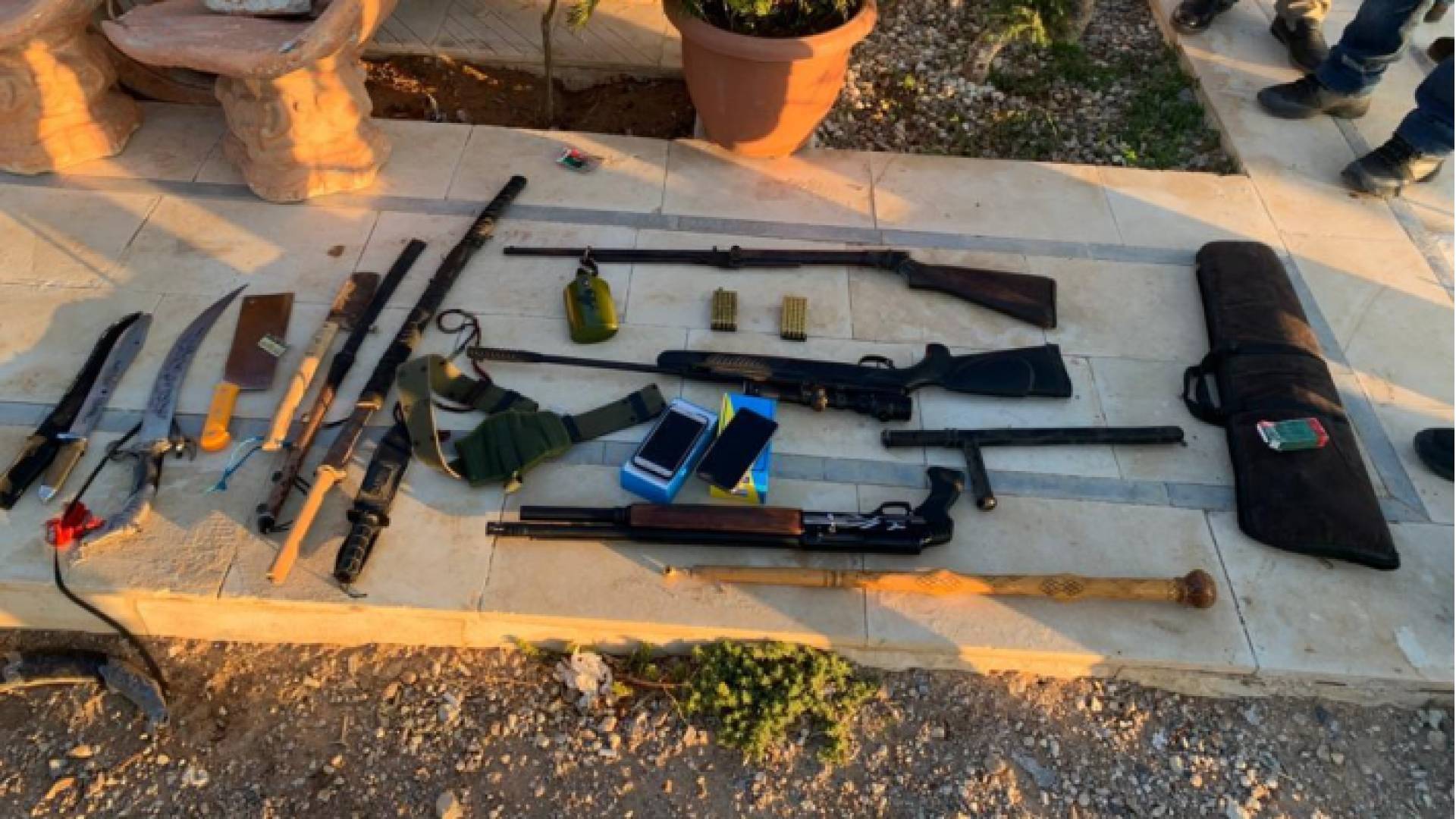 القبض على مطلوب مصنف بالخطير في مادبا