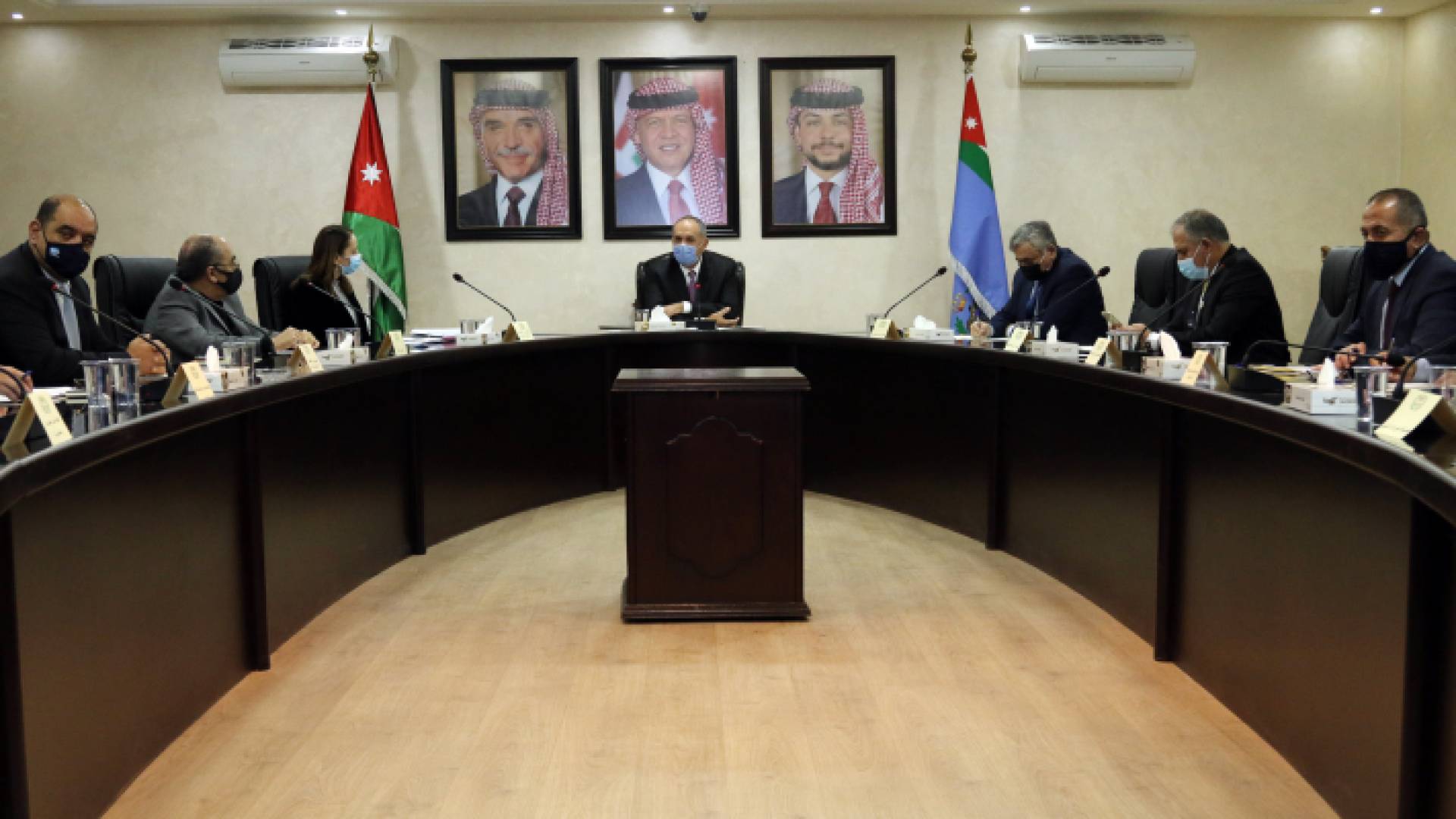 من الاجتماع