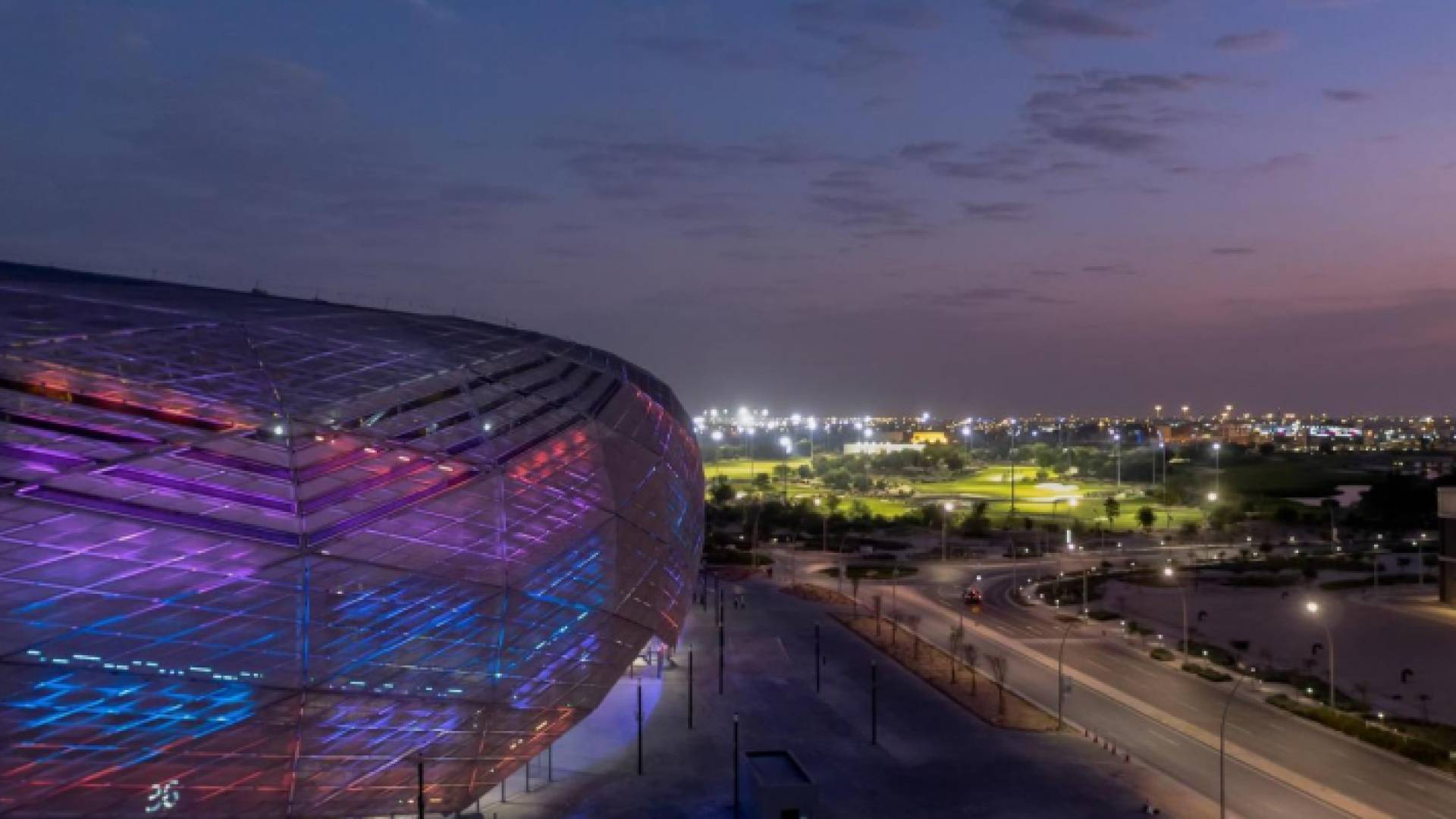 عامان على انطلاق صافرة المونديال الكروي الأول في الشرق الأوسط والعالم العربي