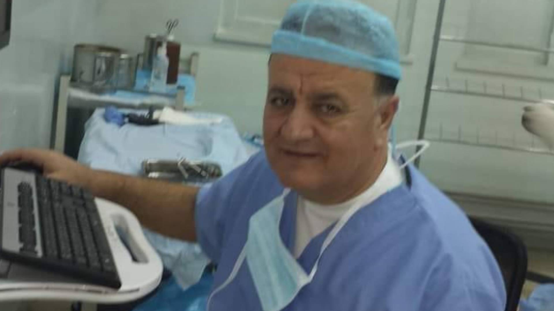 المرحوم بإذن الله الطبيب أحمد فوزي أبو الرب