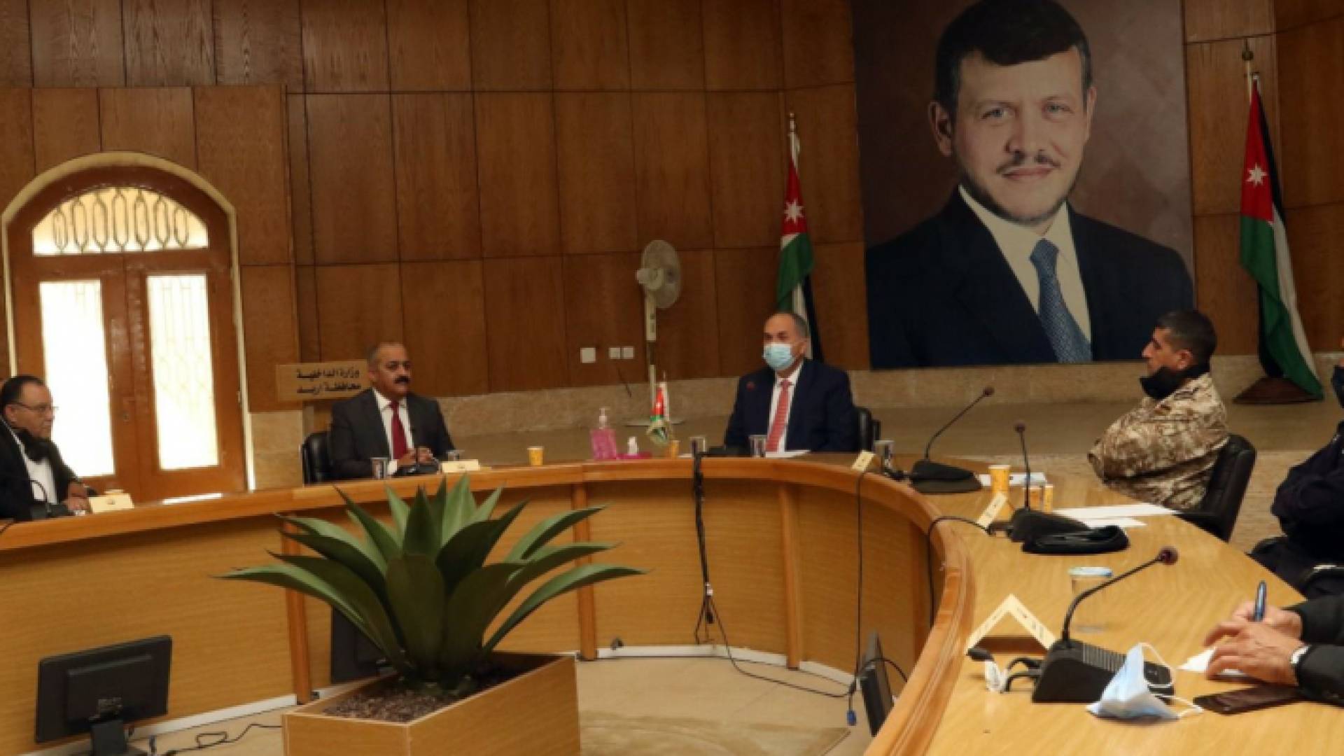 خلال الاجتماع