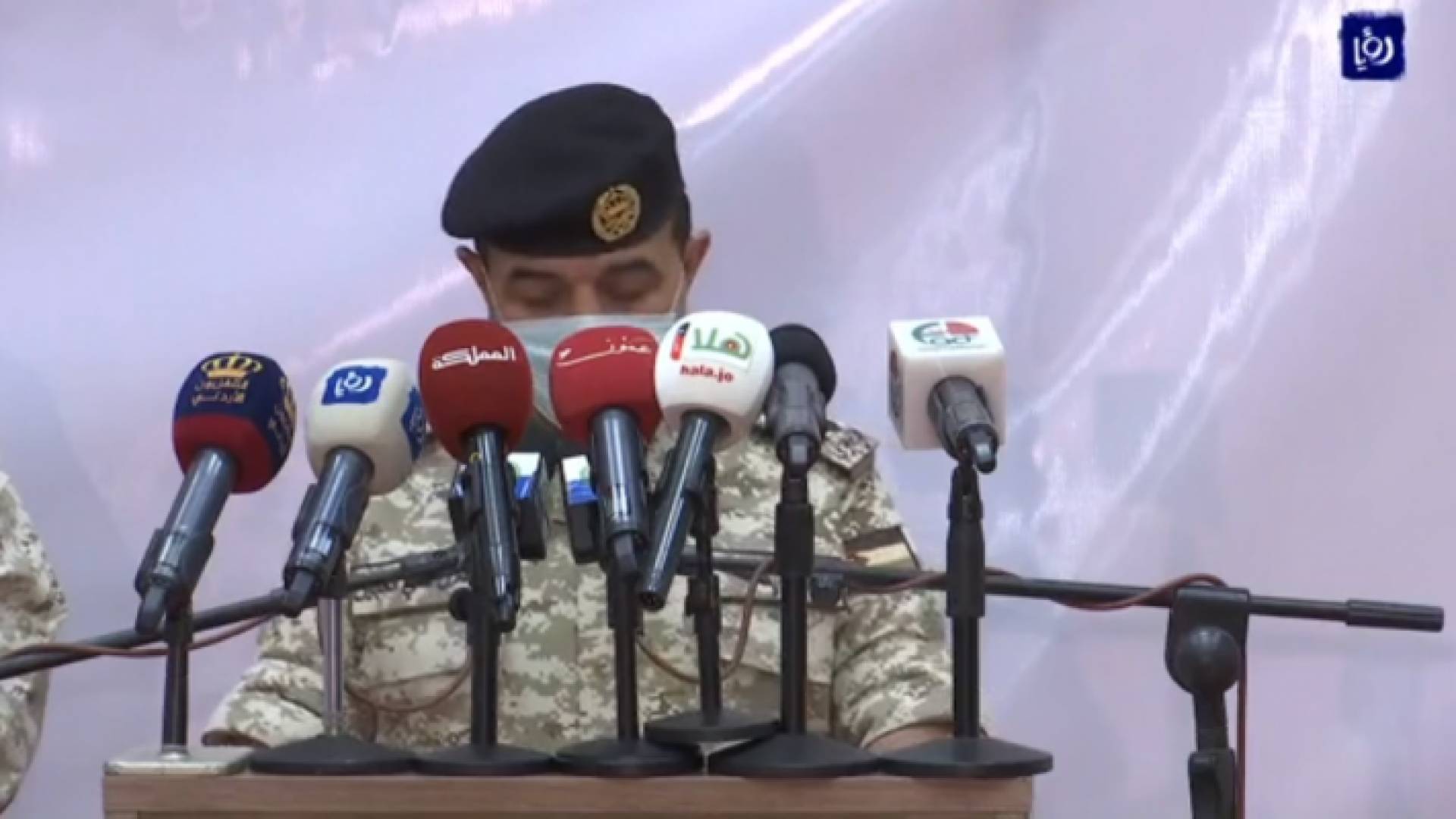 مؤتمر صحفي للجيش من المستشفى الميداني العسكري في الزرقاء
