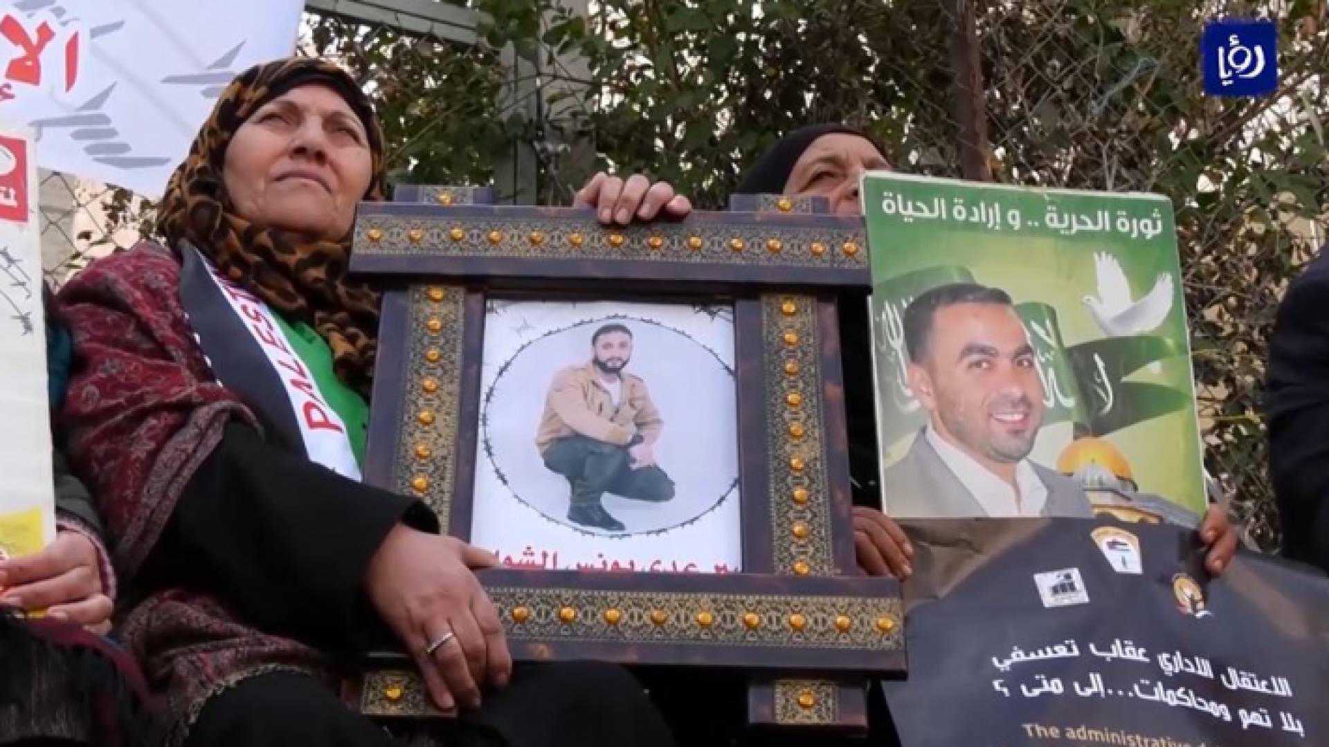 الاحتلال يواصل الضغط على السلطة لمنع دفع رواتب الأسرى وأسر الشهداء