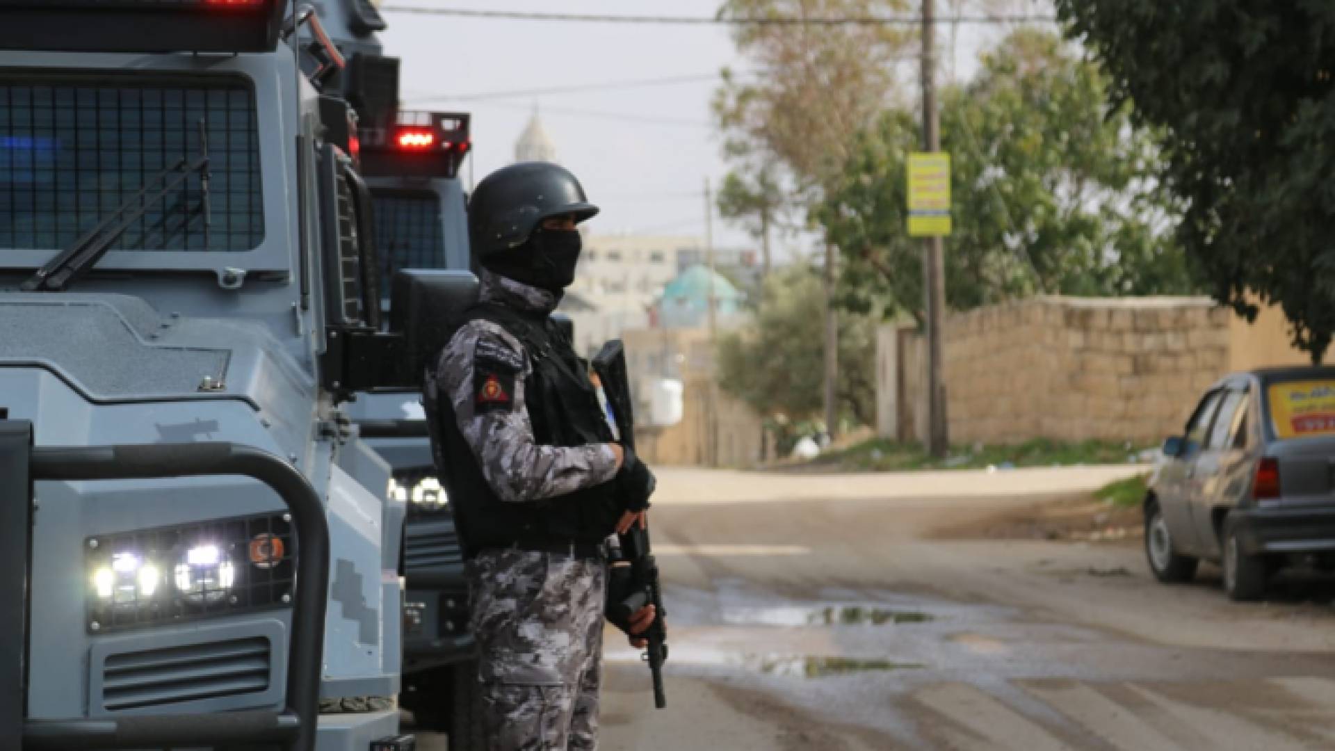 أحد أفراد قوات الدرك