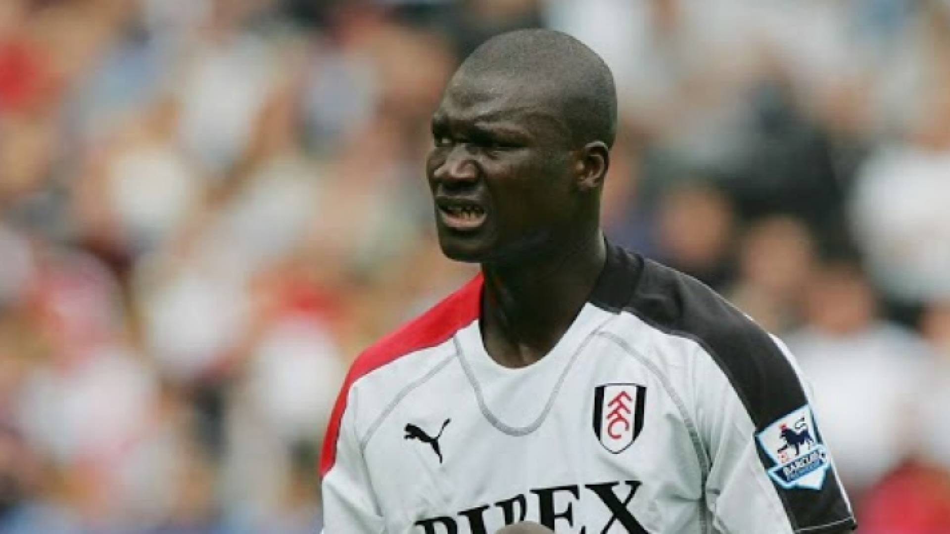 لاعب المنتخب السينغالي لكرة الفدم السابق بابا بوبا ديوب