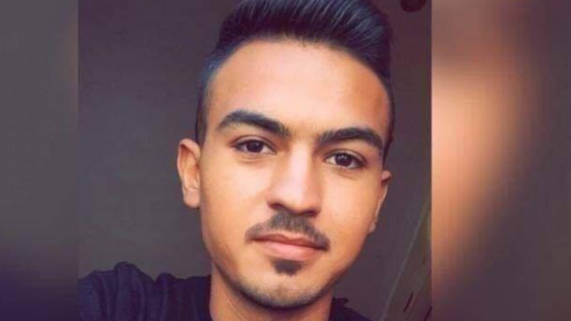 الطالب الجامعي محمد ابو زيتون