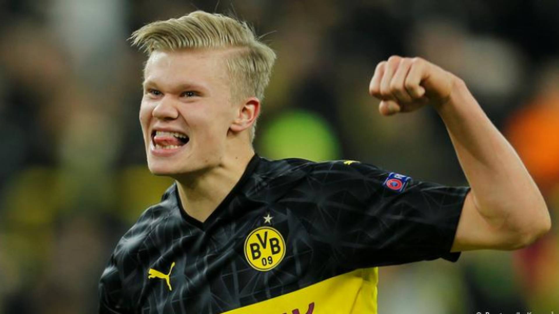 إيرلينج هالاند مهاجم بوروسيا دورتموند