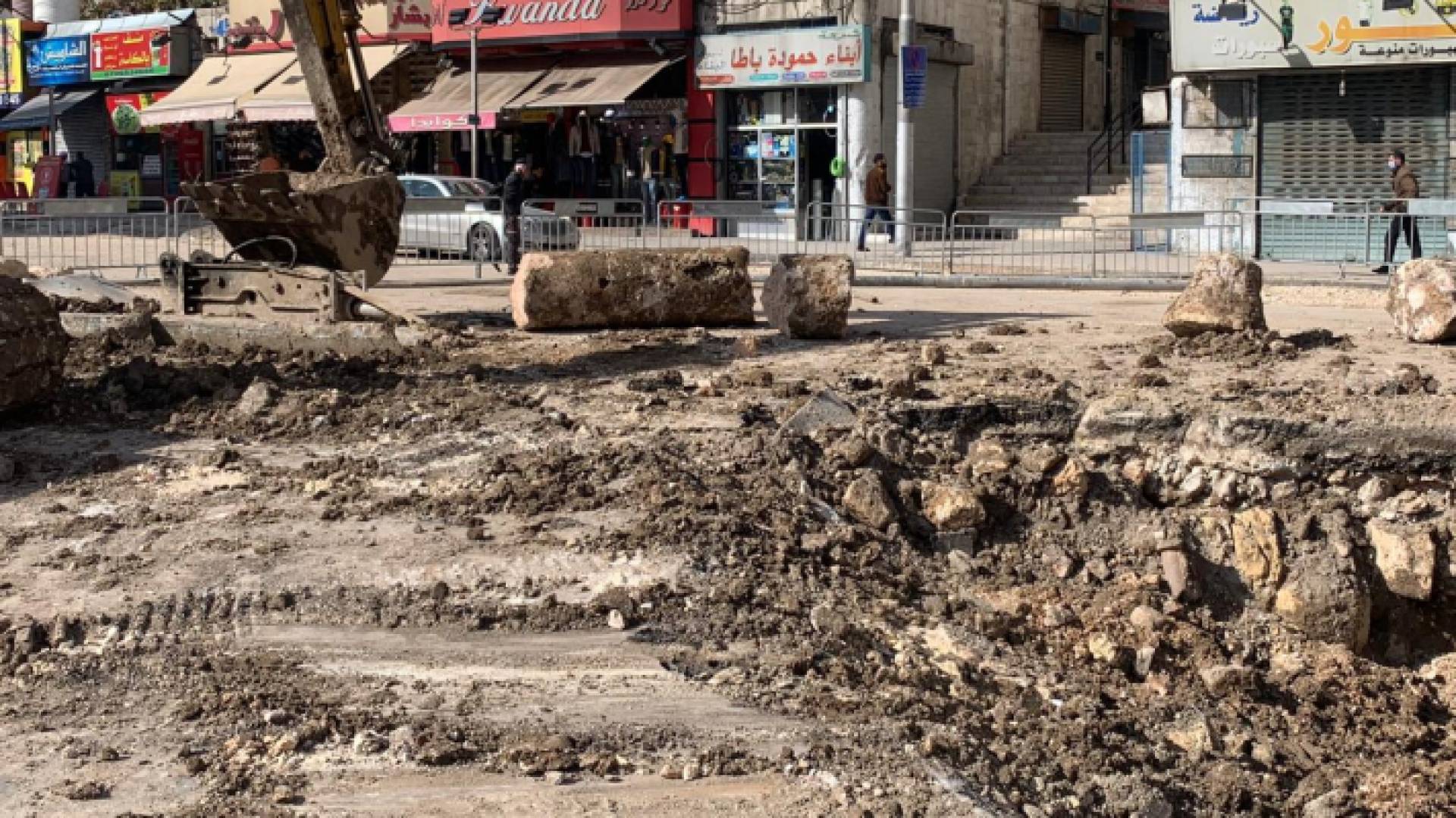 "الآثار العامة" تكشف حقيقة العثور على دفائن من الذهب الكنوز في وسط عمان