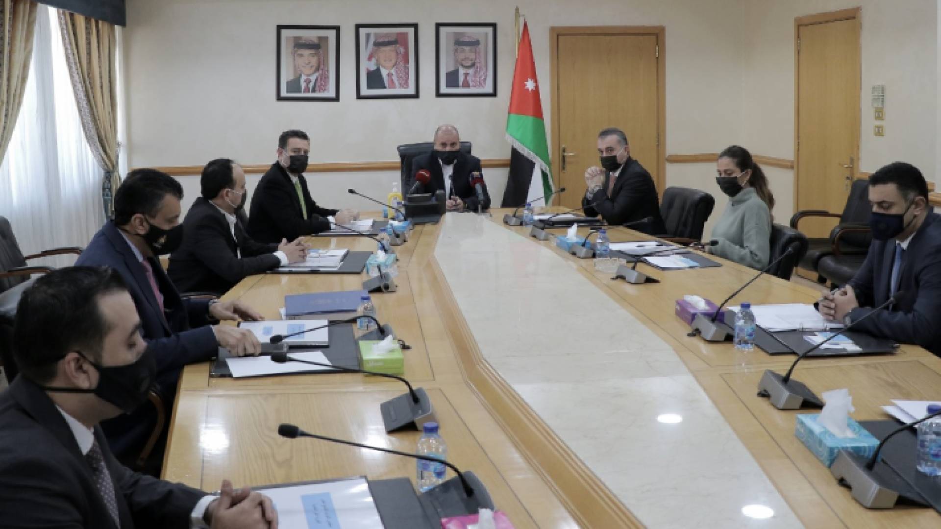 من الاجتماع